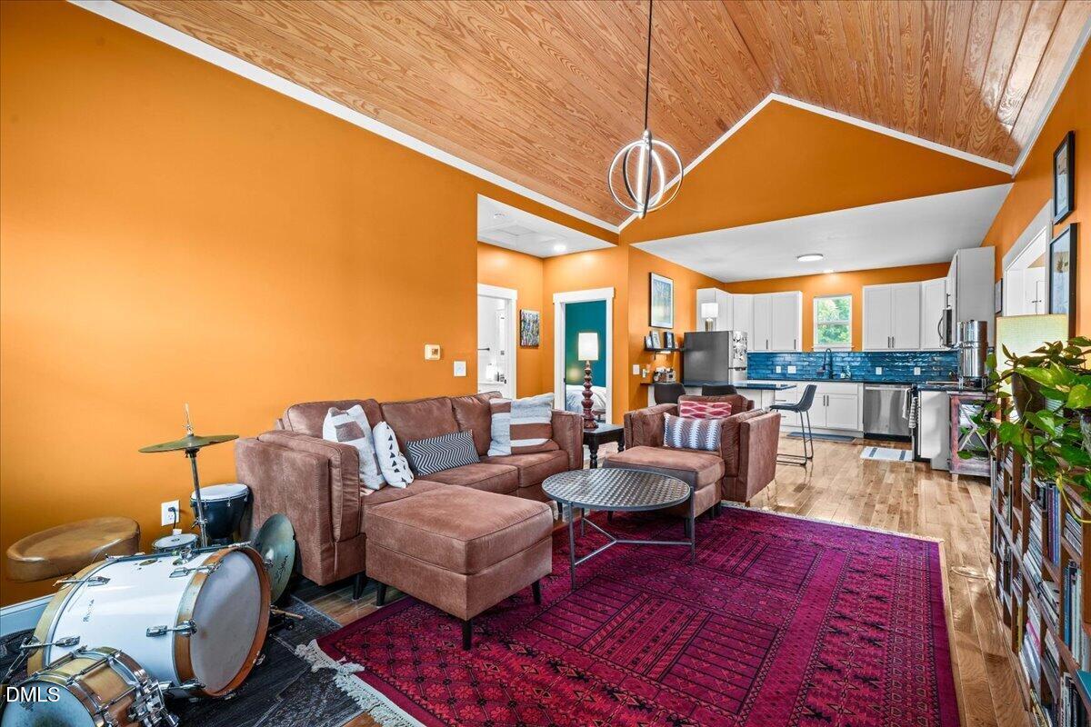 3241 Rowena Avenue Property Photo 95