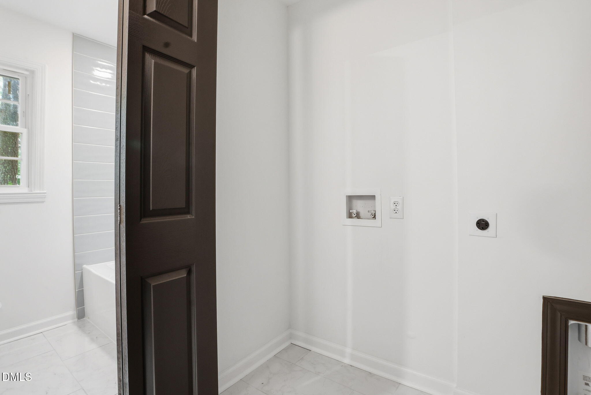 27 S Circle Drive Property Photo 41
