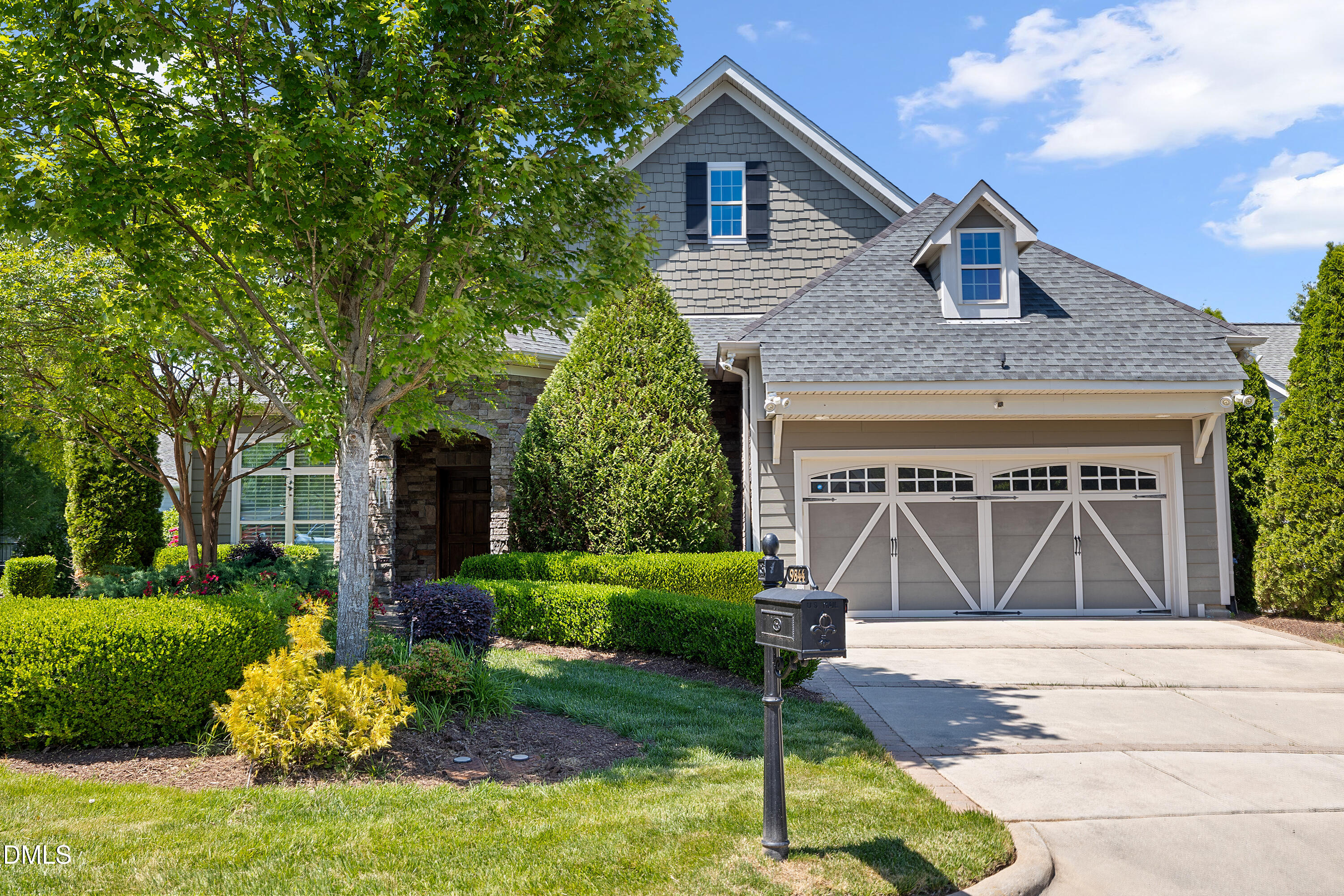 9844 Derbton Court Property Photo 1