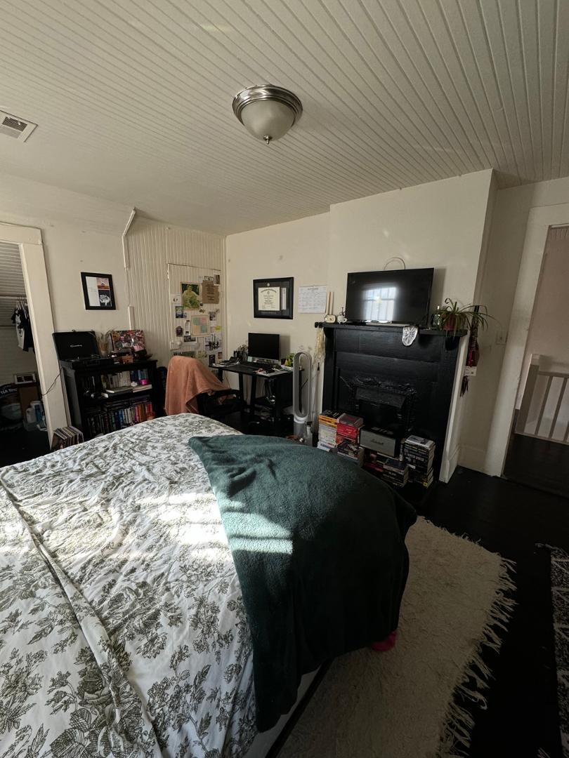 920 W Morgan Street Apt A Property Photo 3