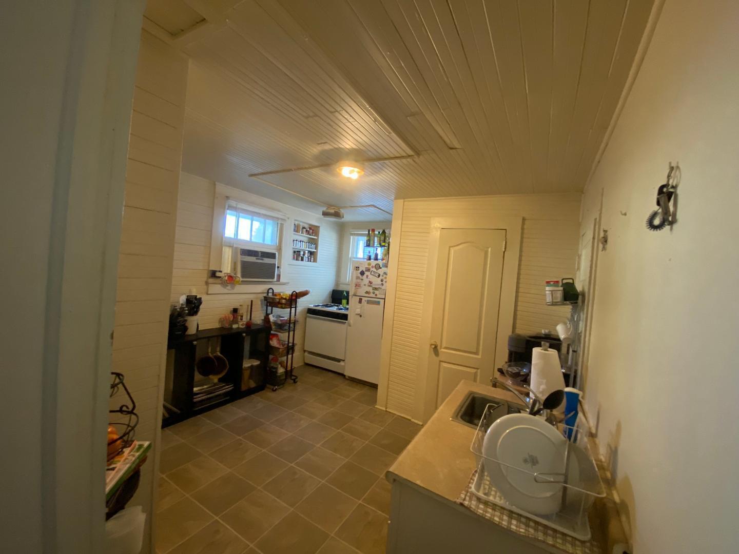 920 W Morgan Street Apt A Property Photo 9