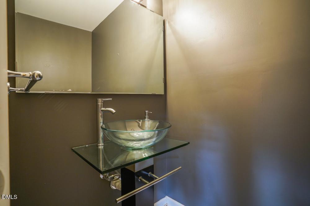 4717 Forestdale Road Property Photo 26