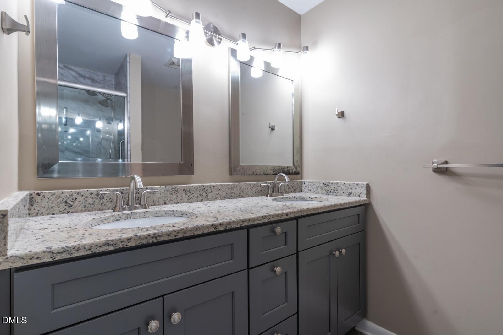 4717 Forestdale Road Property Photo 29