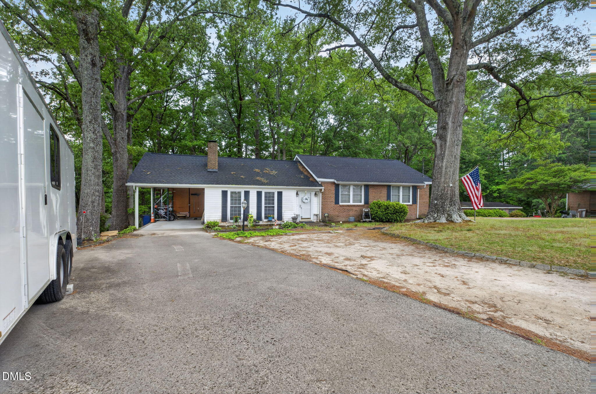 118 Castle Circle Property Photo 4