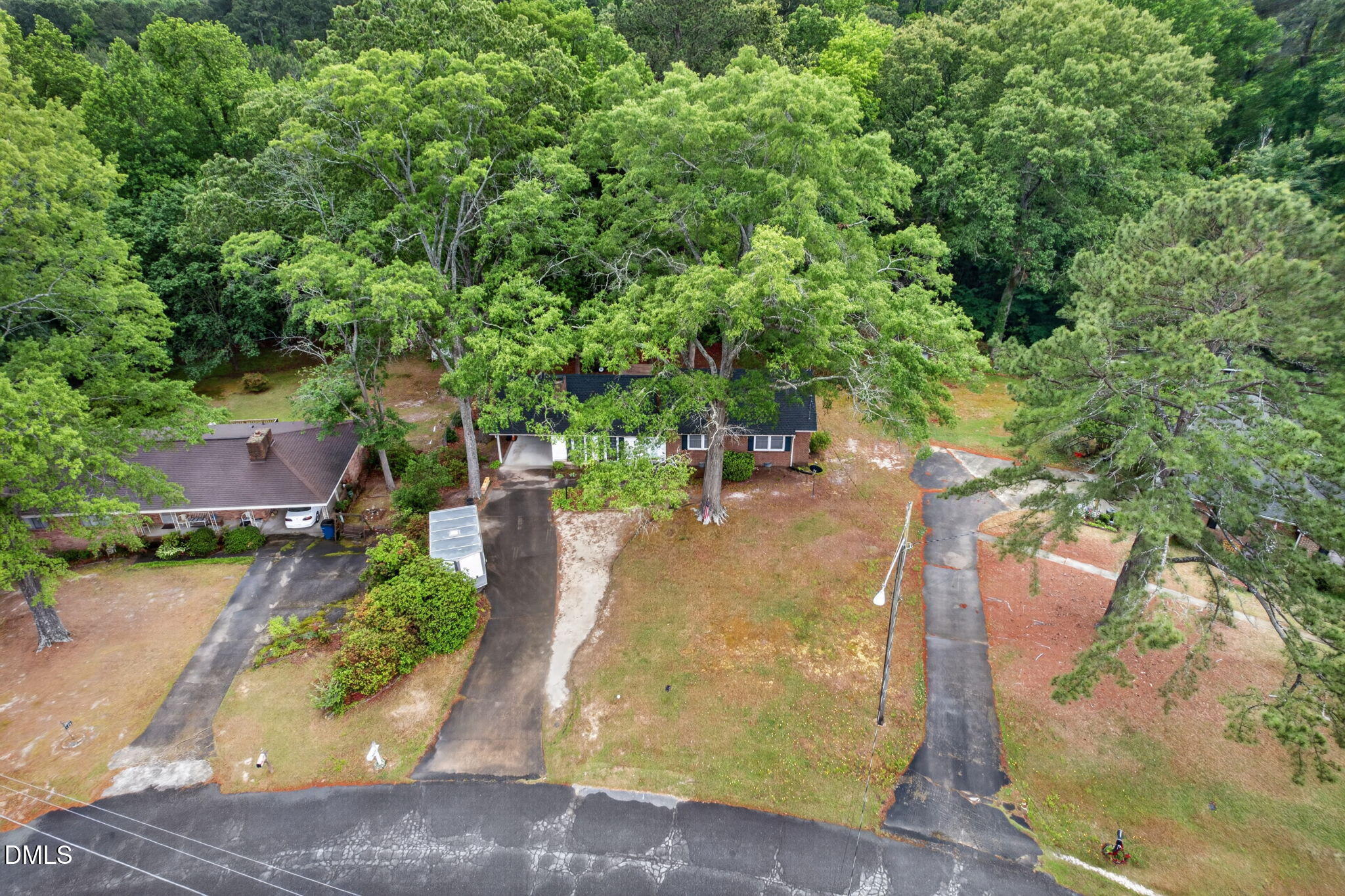 118 Castle Circle Property Photo 6