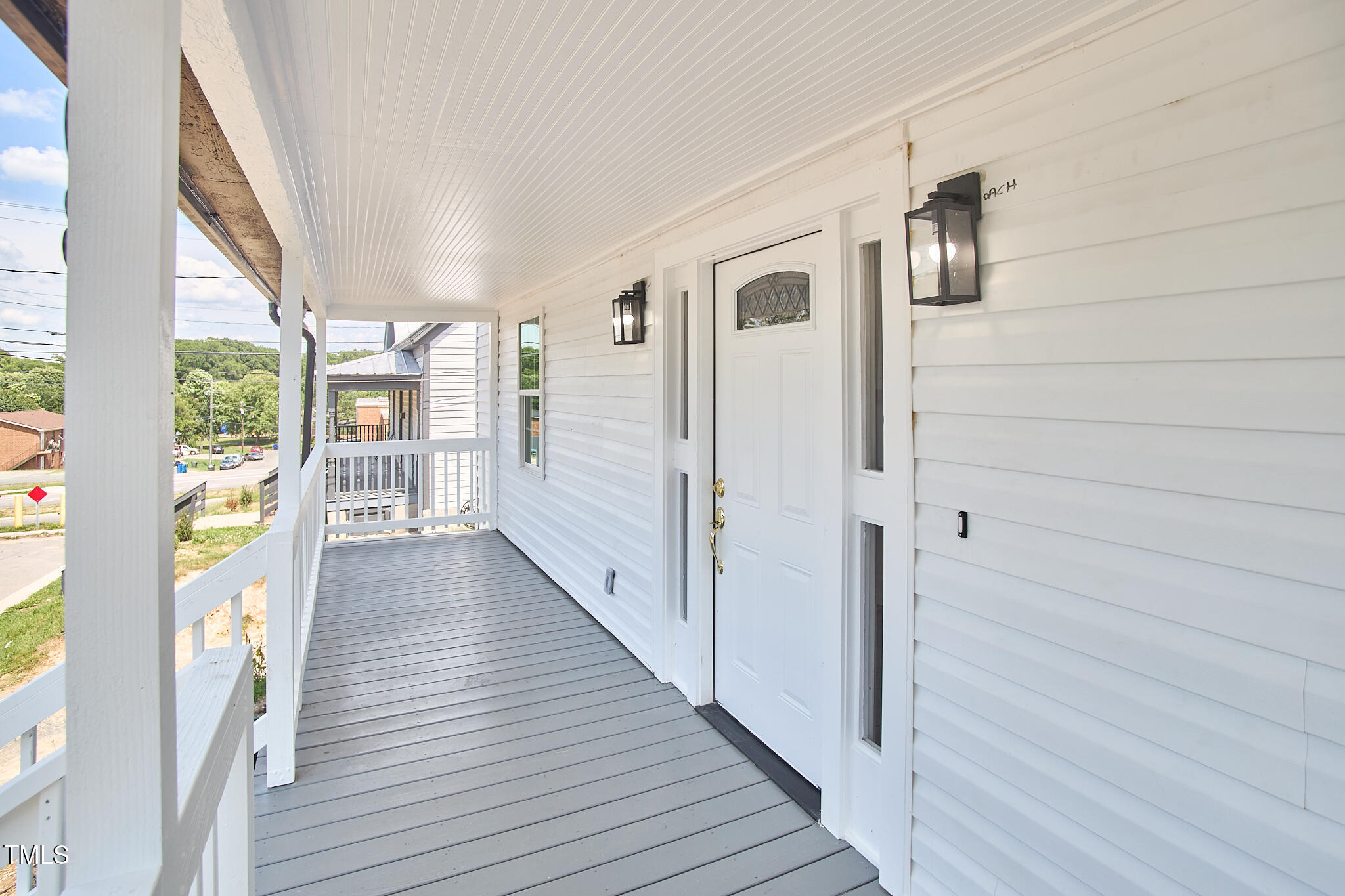 808 Eva Street Property Photo 5