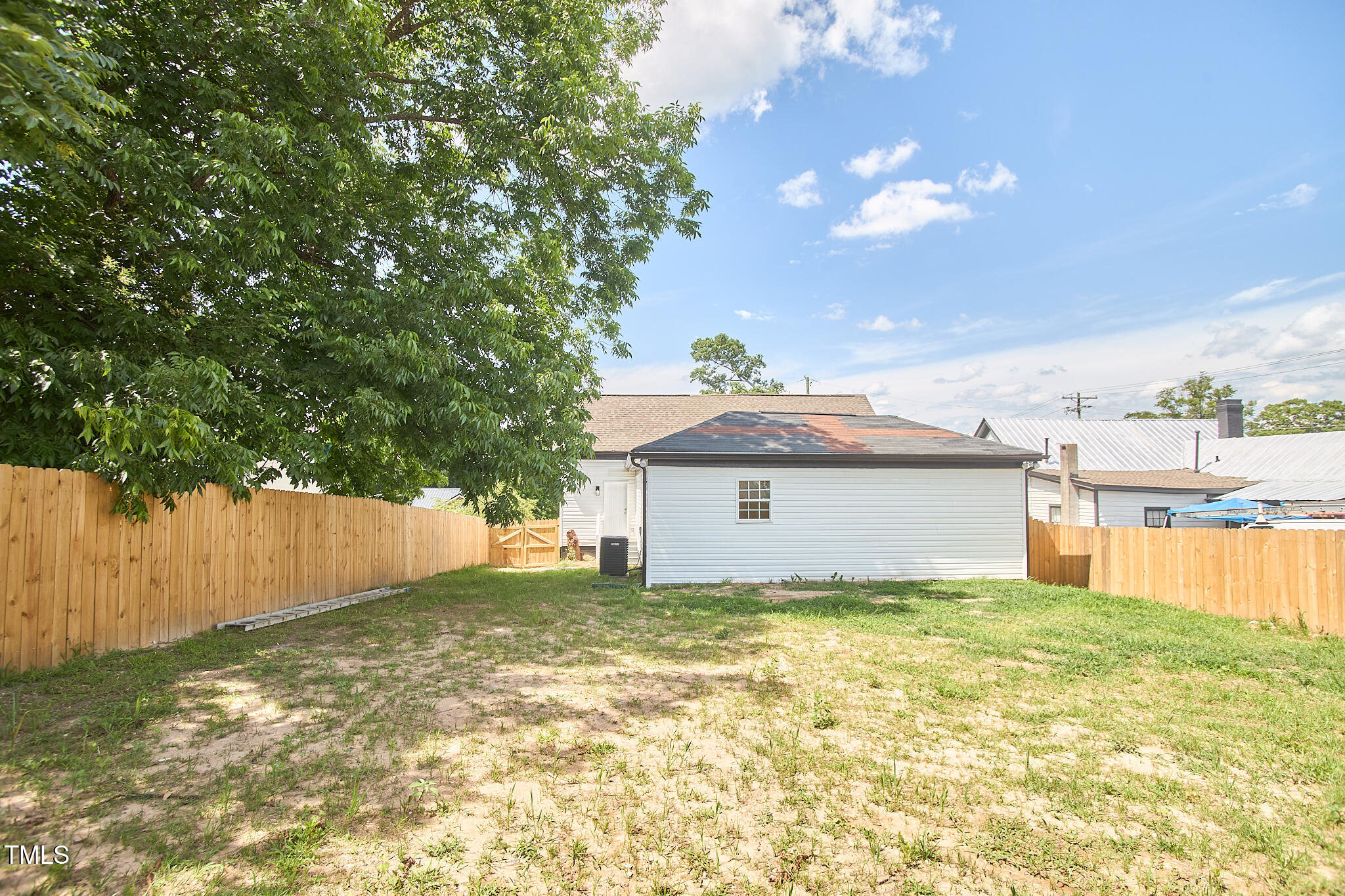 808 Eva Street Property Photo 10