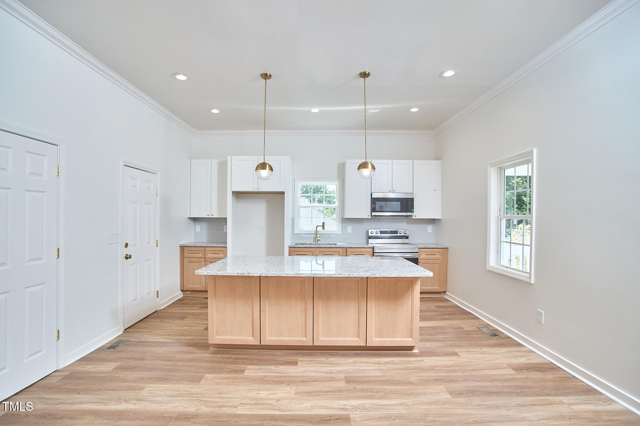 808 Eva Street Property Photo 17