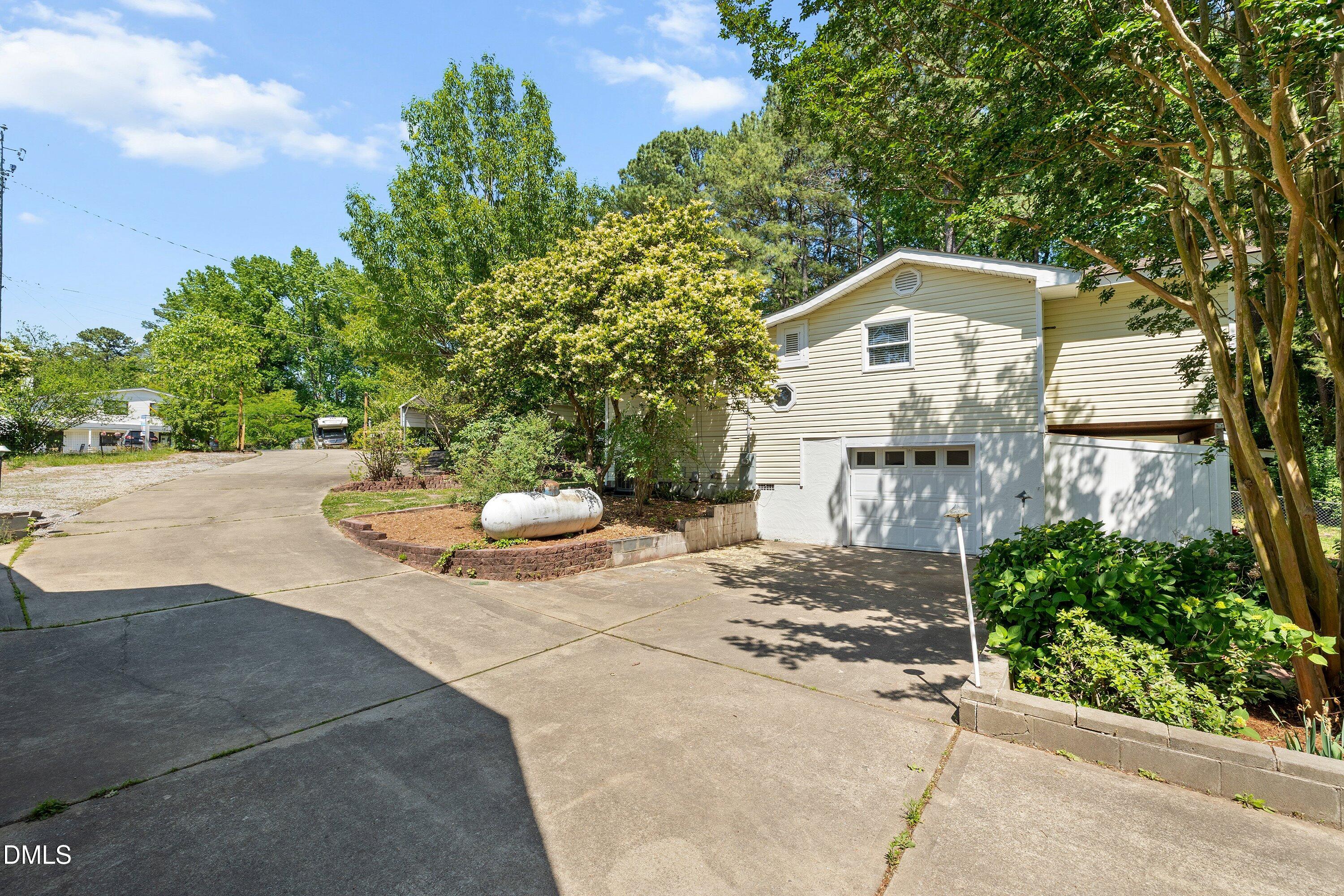 515 Poplar Drive Property Photo 4