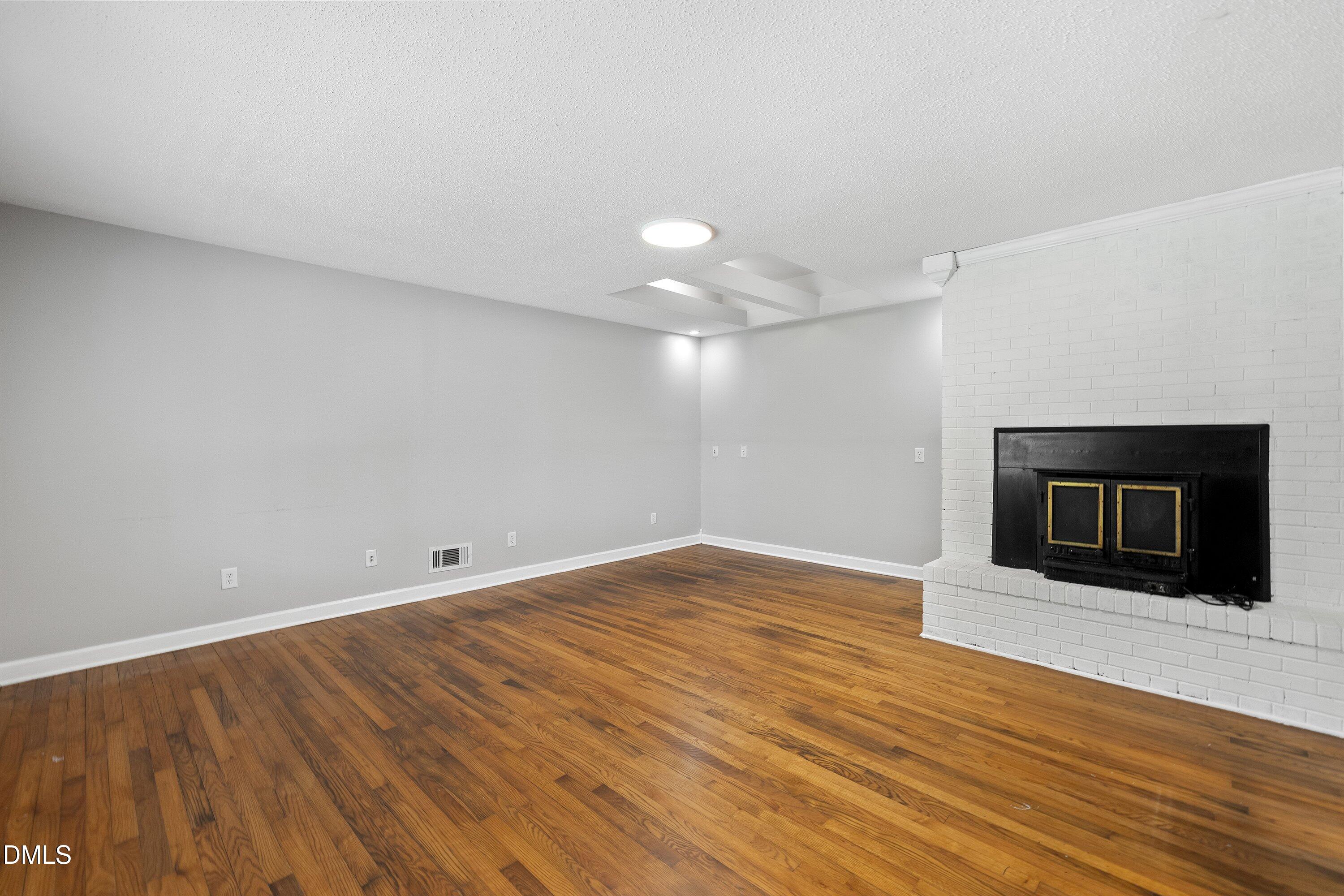 515 Poplar Drive Property Photo 9