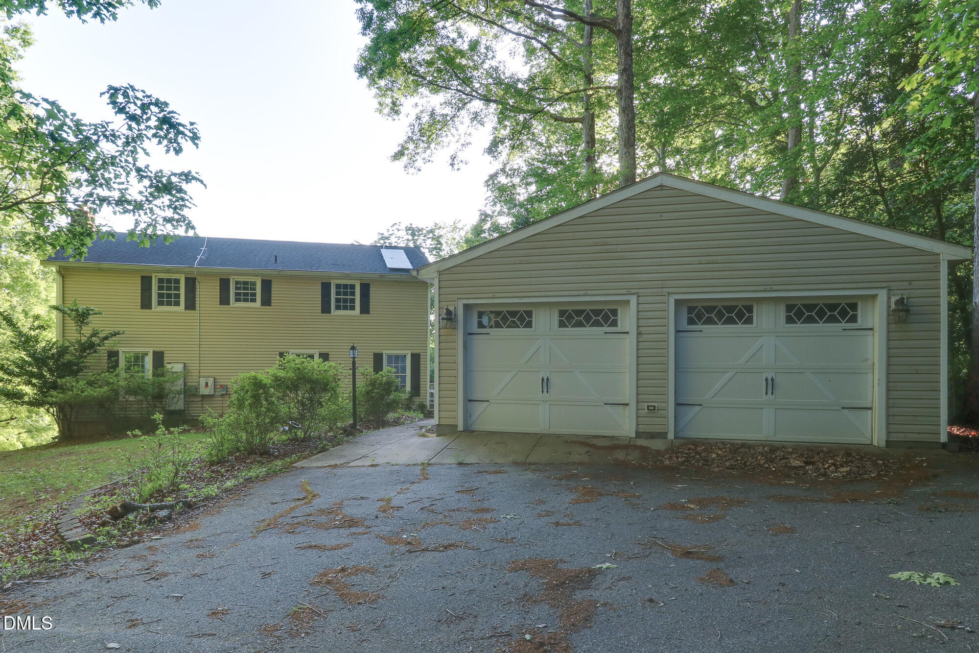 6109 Riverside Drive Property Photo 12