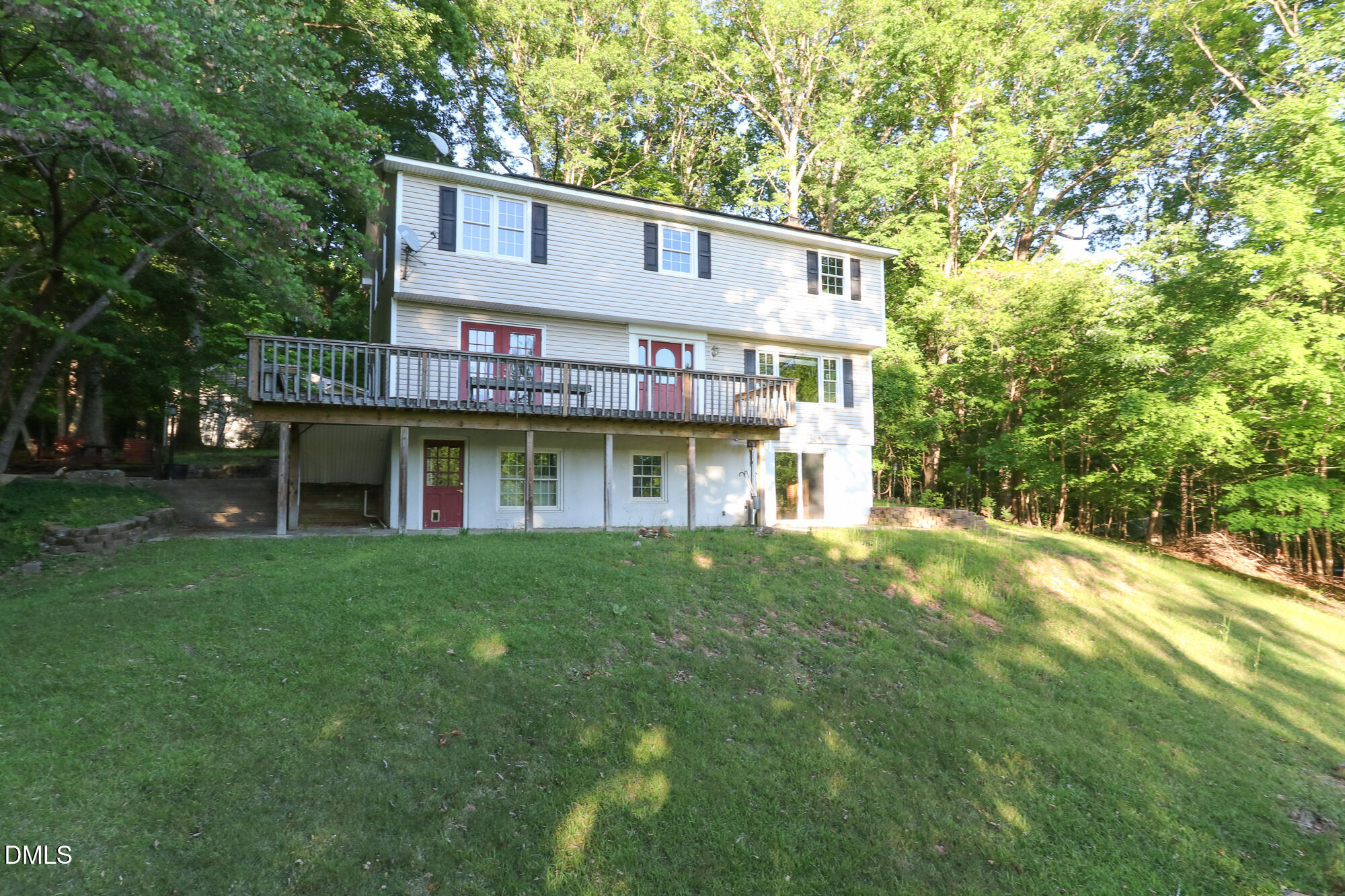 6109 Riverside Drive Property Photo 13