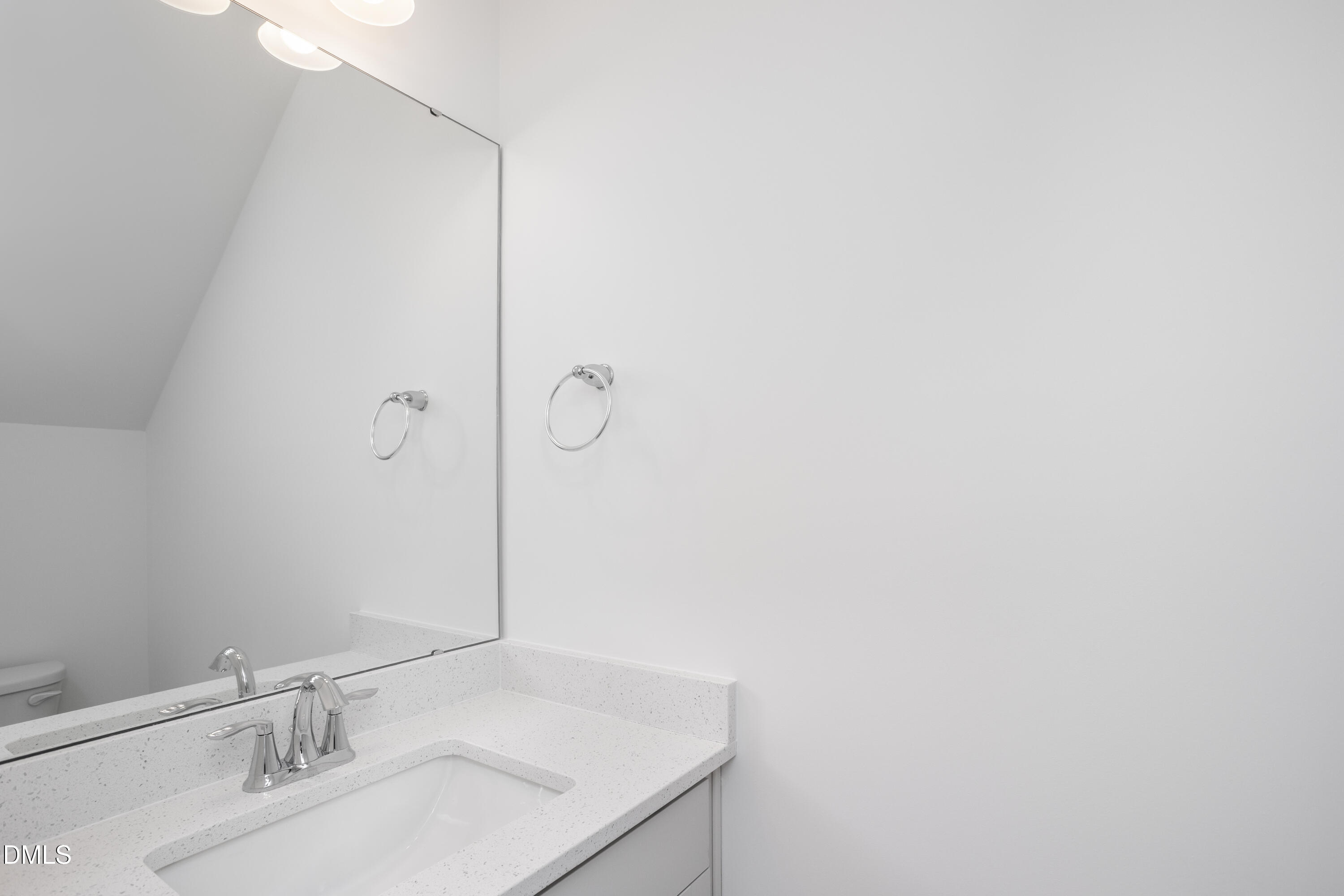 701 Highview Drive 32 Property Photo 10