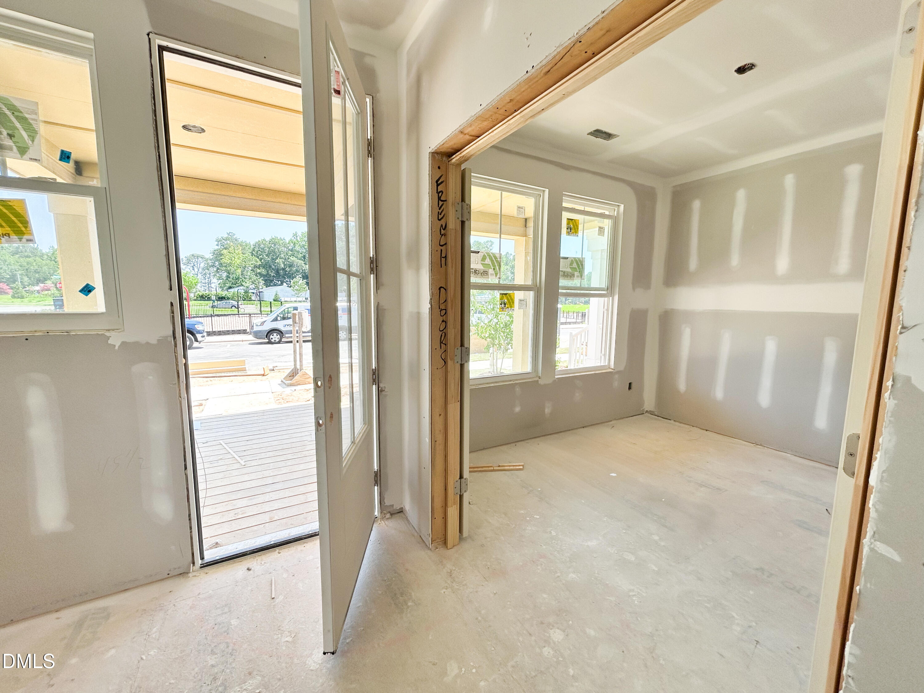 1804 Lumineer Lane Property Photo 3