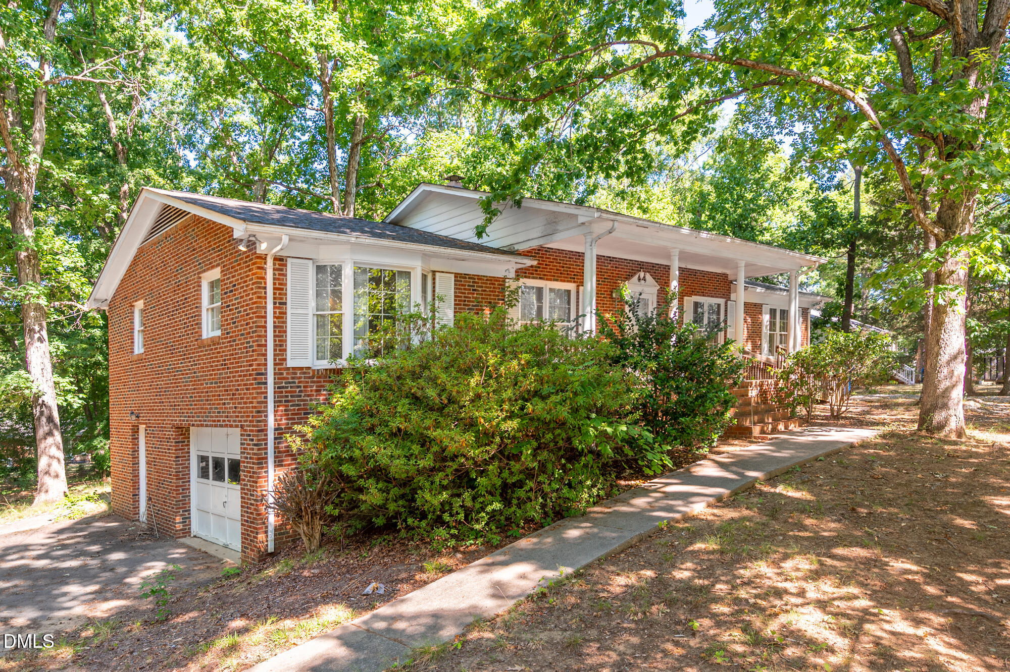4411 Rhew Drive Property Photo 2