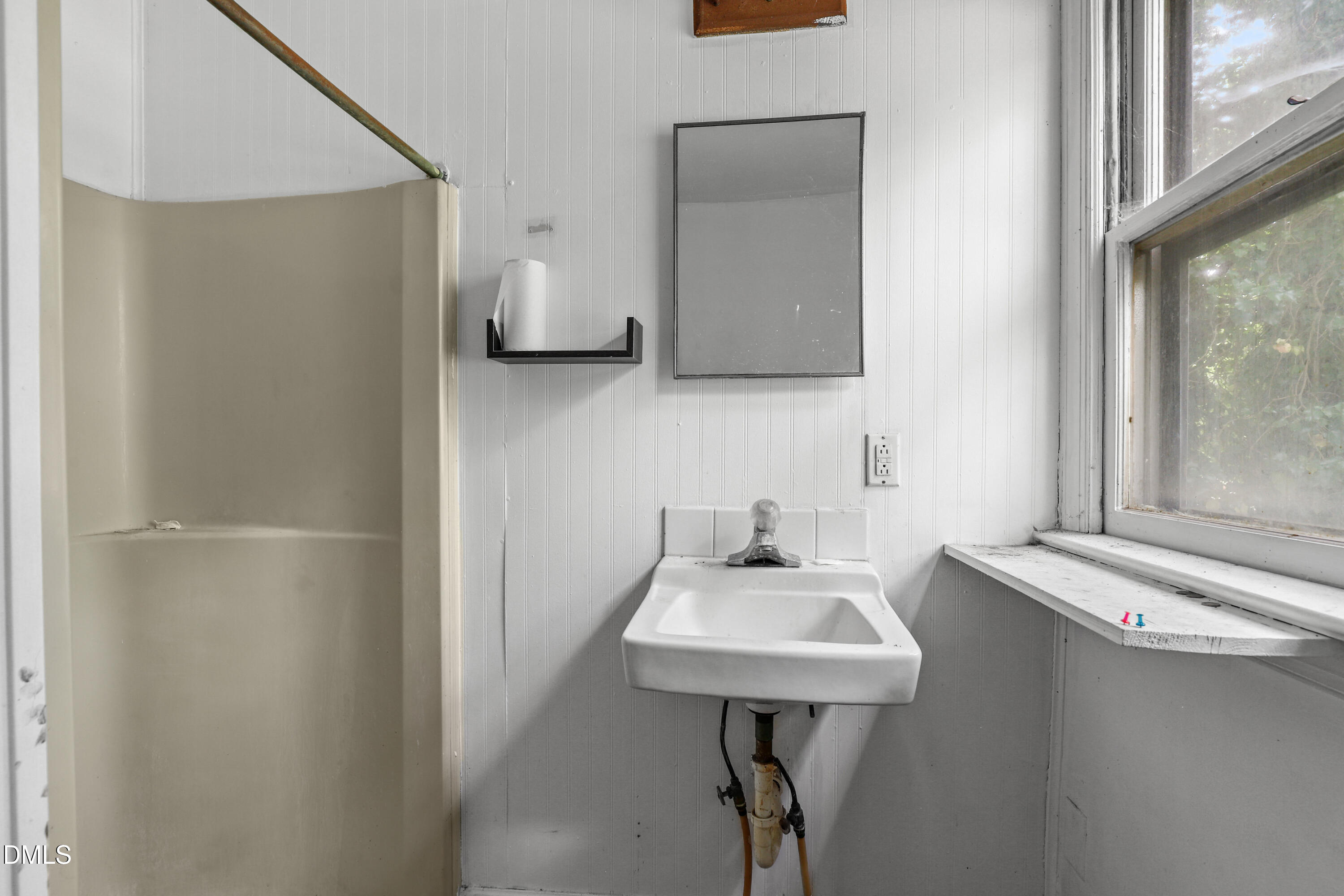 615 New Bern Avenue Property Photo 10