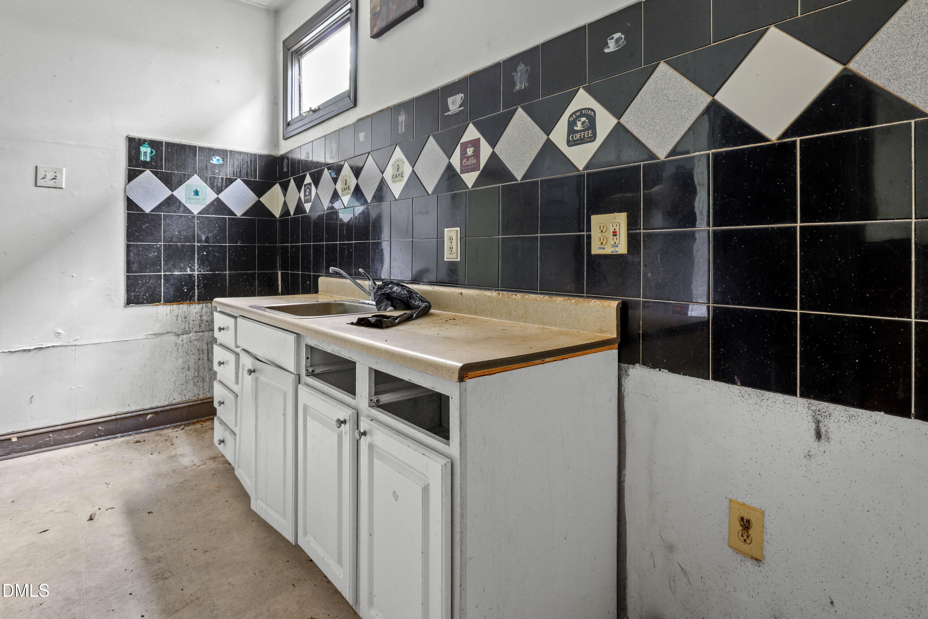 615 New Bern Avenue Property Photo 16