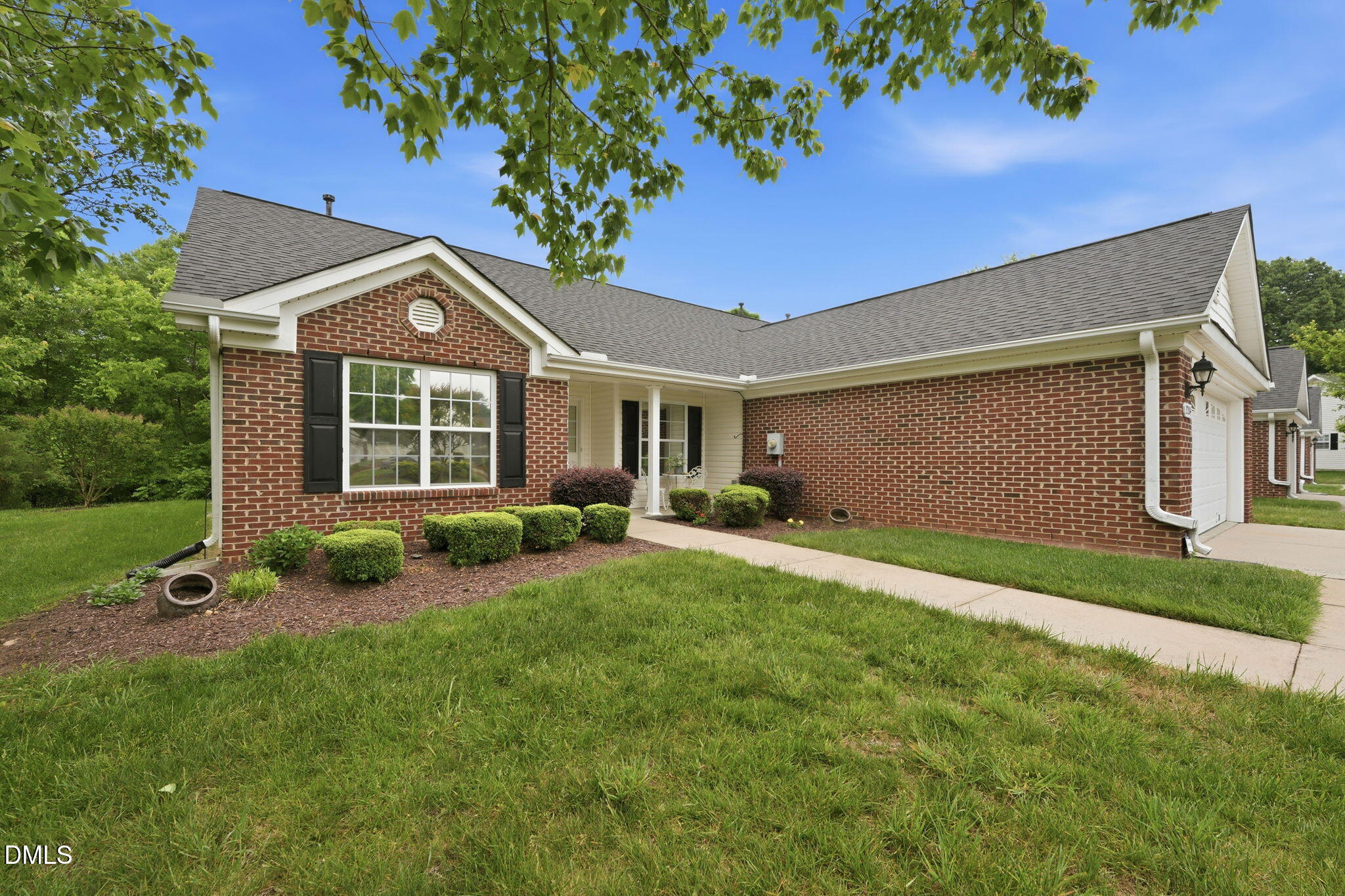 2204 Sweetbay Circle Property Photo 1