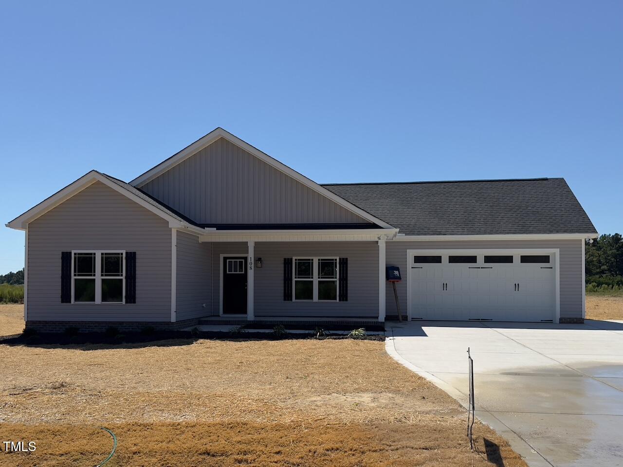 108 Lynn Lane Property Photo 1