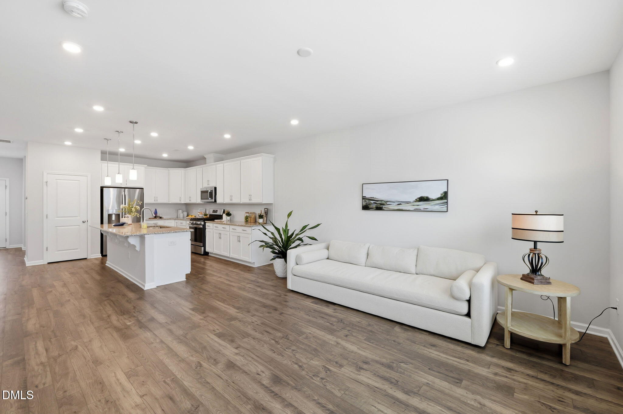 1050 Commack Drive Property Photo 11