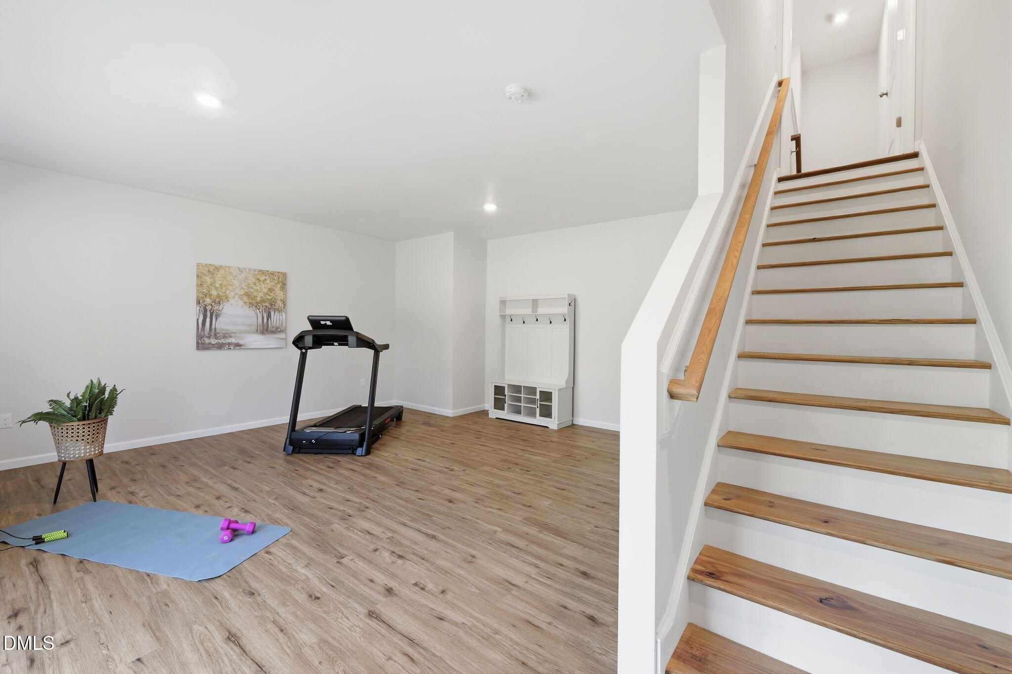 1050 Commack Drive Property Photo 20