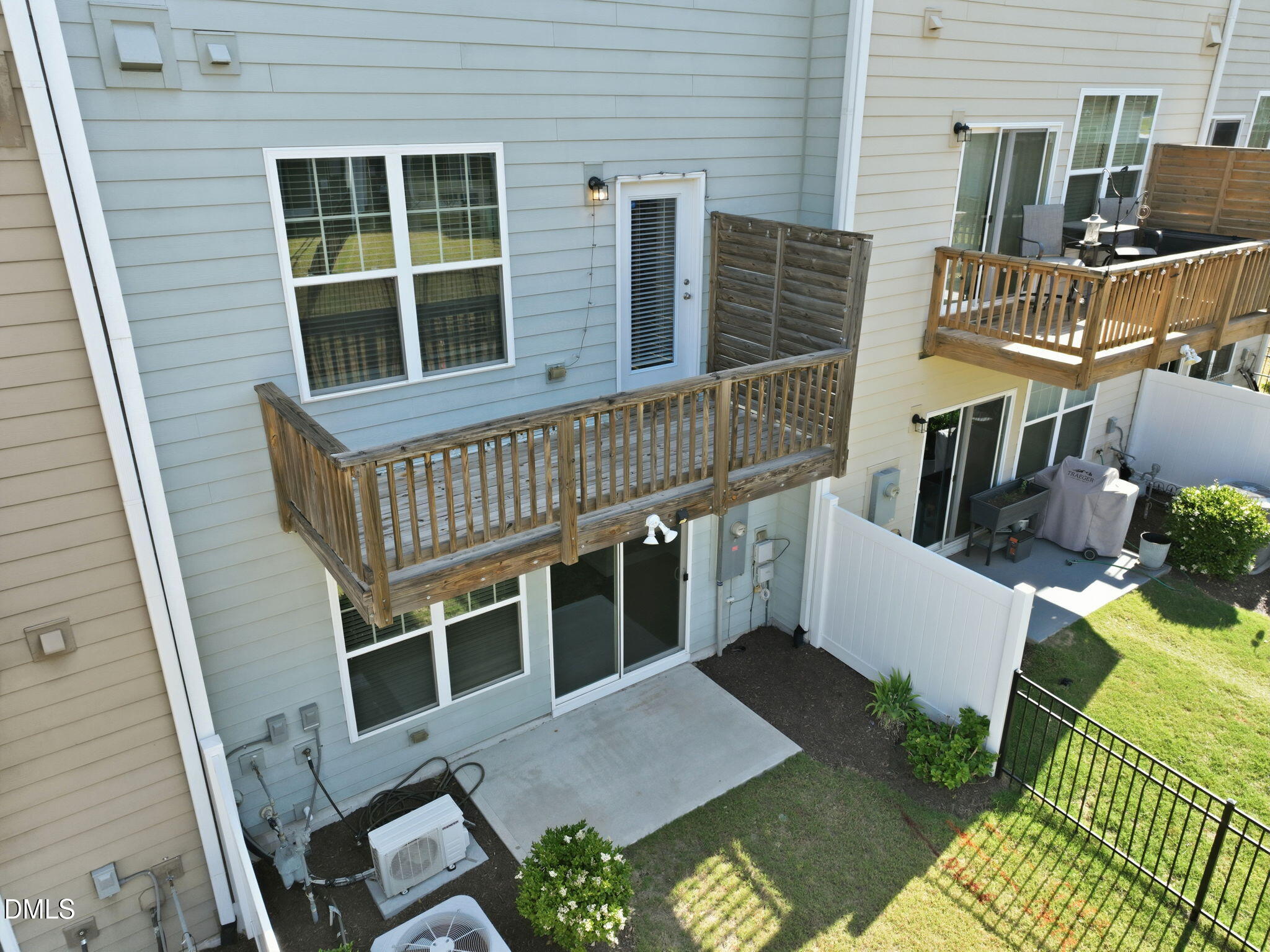 1050 Commack Drive Property Photo 37