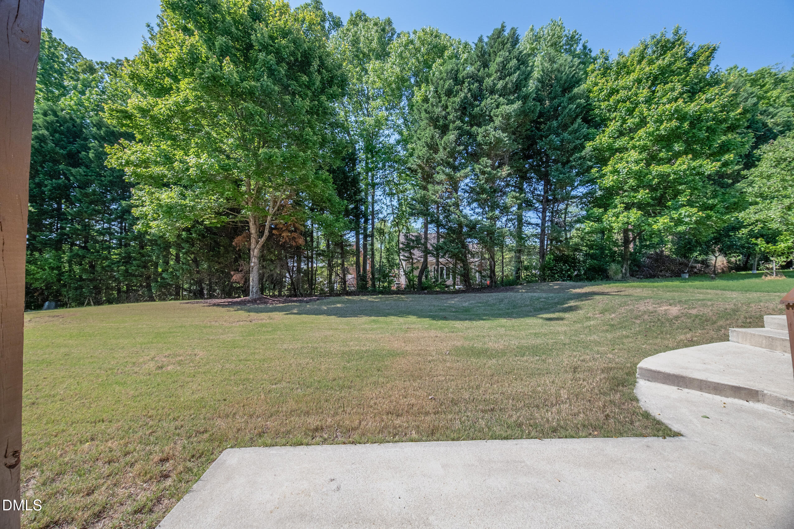 621 Halcyon Meadow Drive Property Photo 6