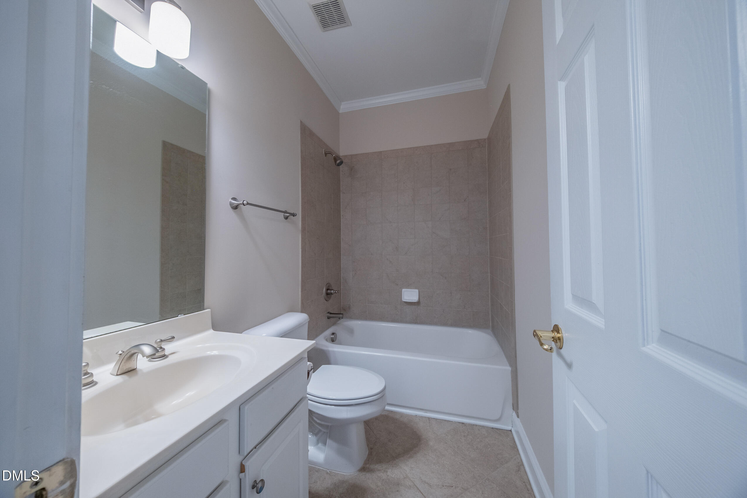 621 Halcyon Meadow Drive Property Photo 21