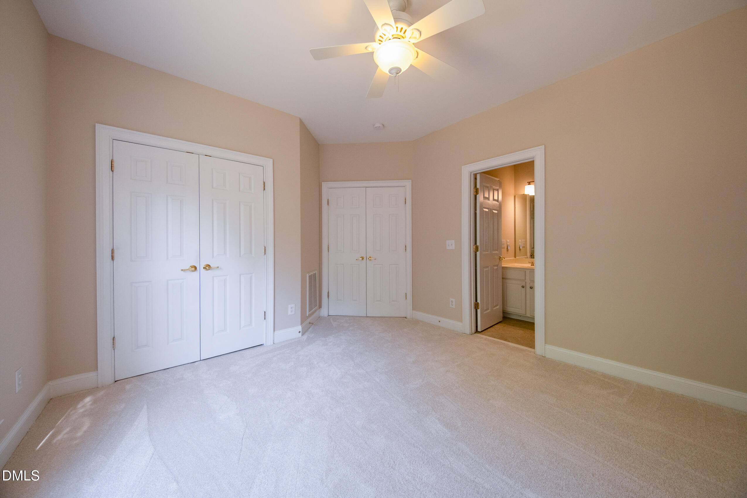 621 Halcyon Meadow Drive Property Photo 22