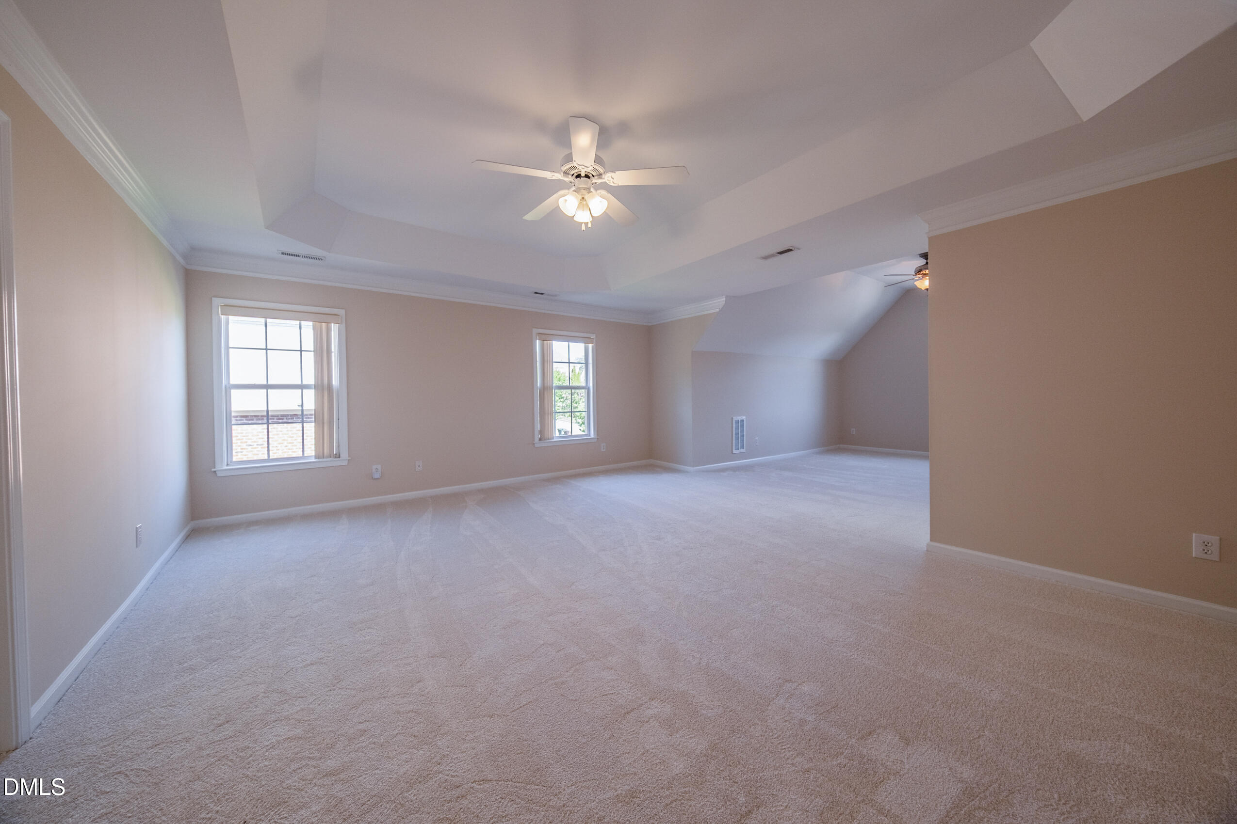 621 Halcyon Meadow Drive Property Photo 32