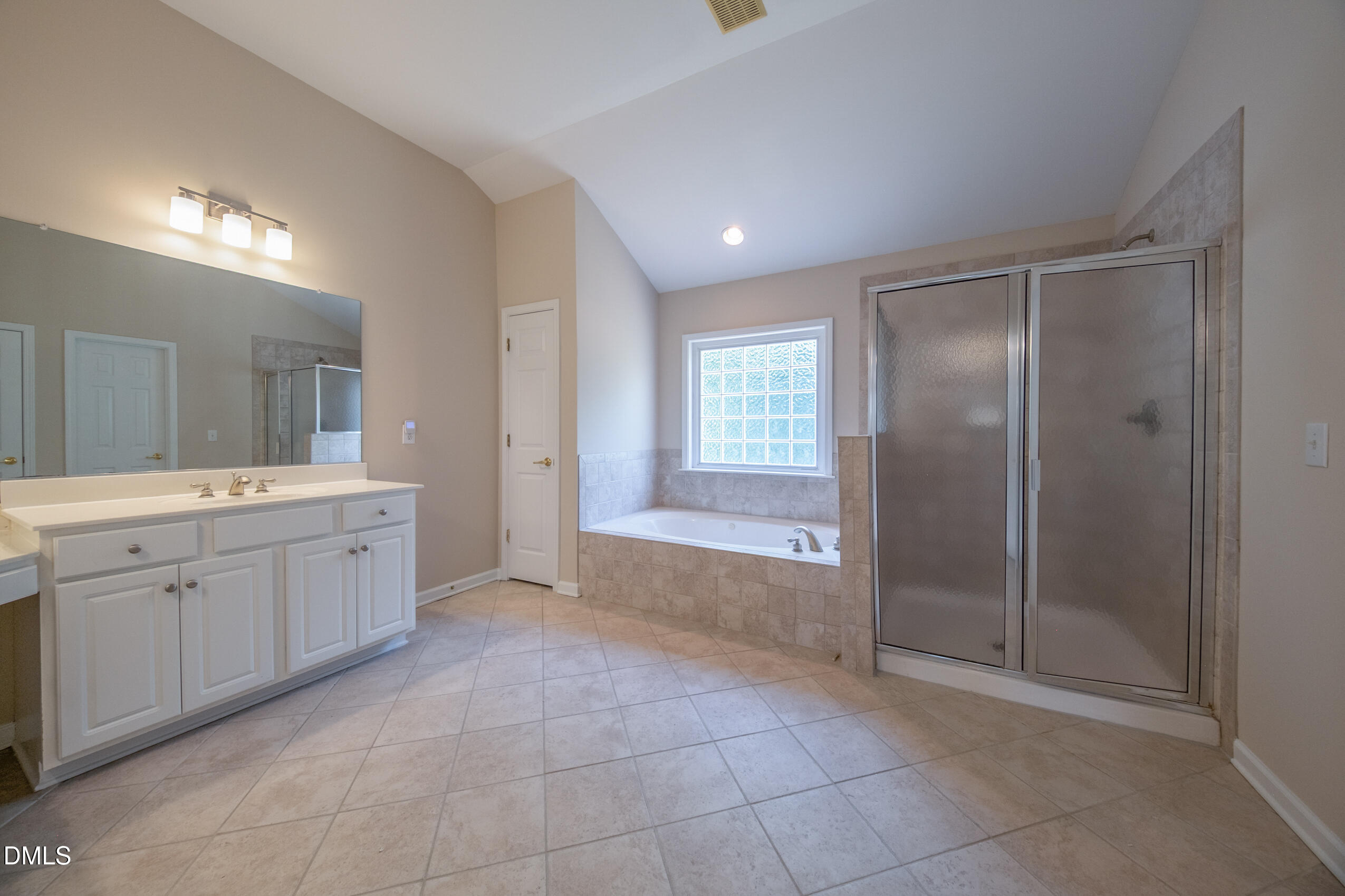 621 Halcyon Meadow Drive Property Photo 35