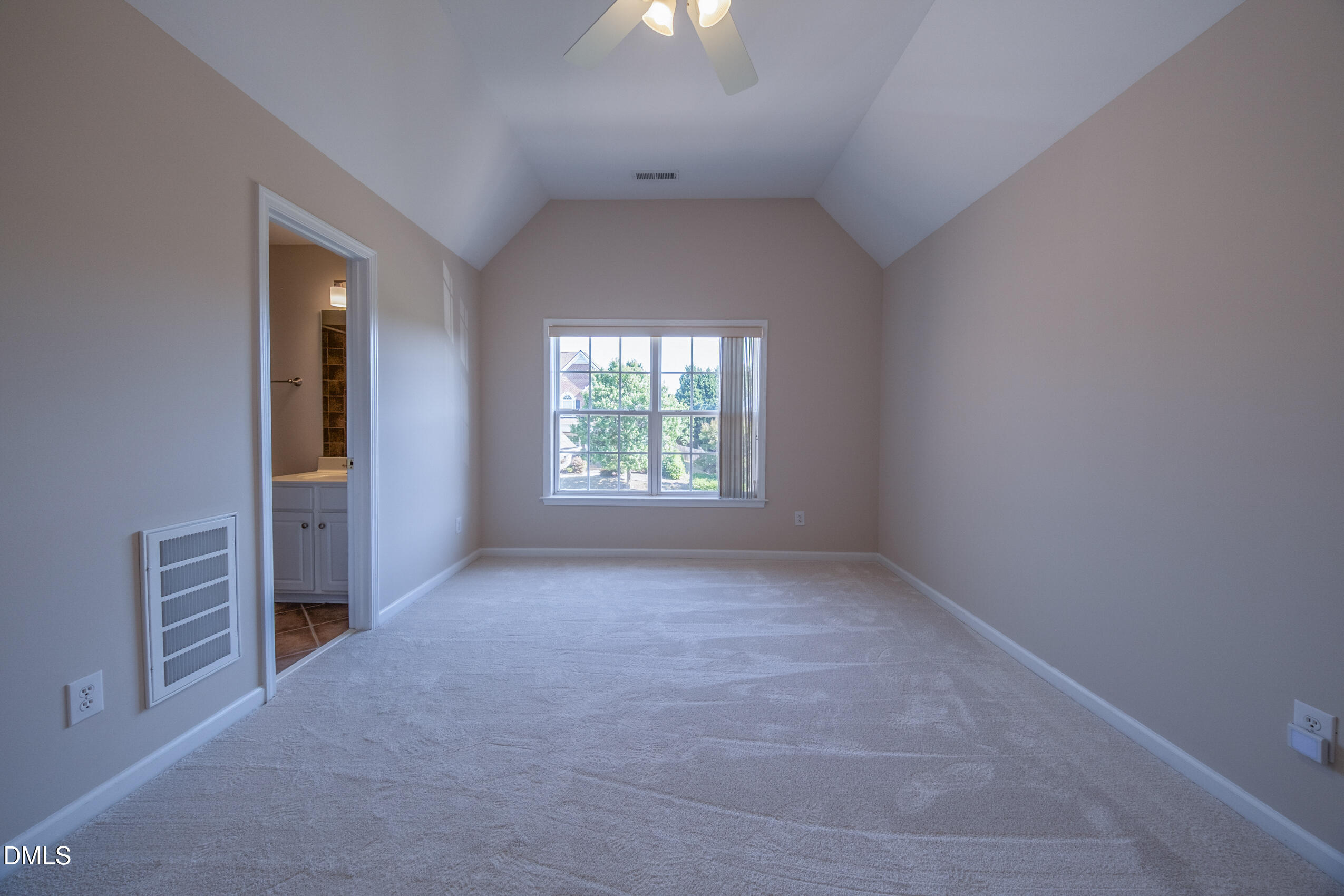621 Halcyon Meadow Drive Property Photo 39