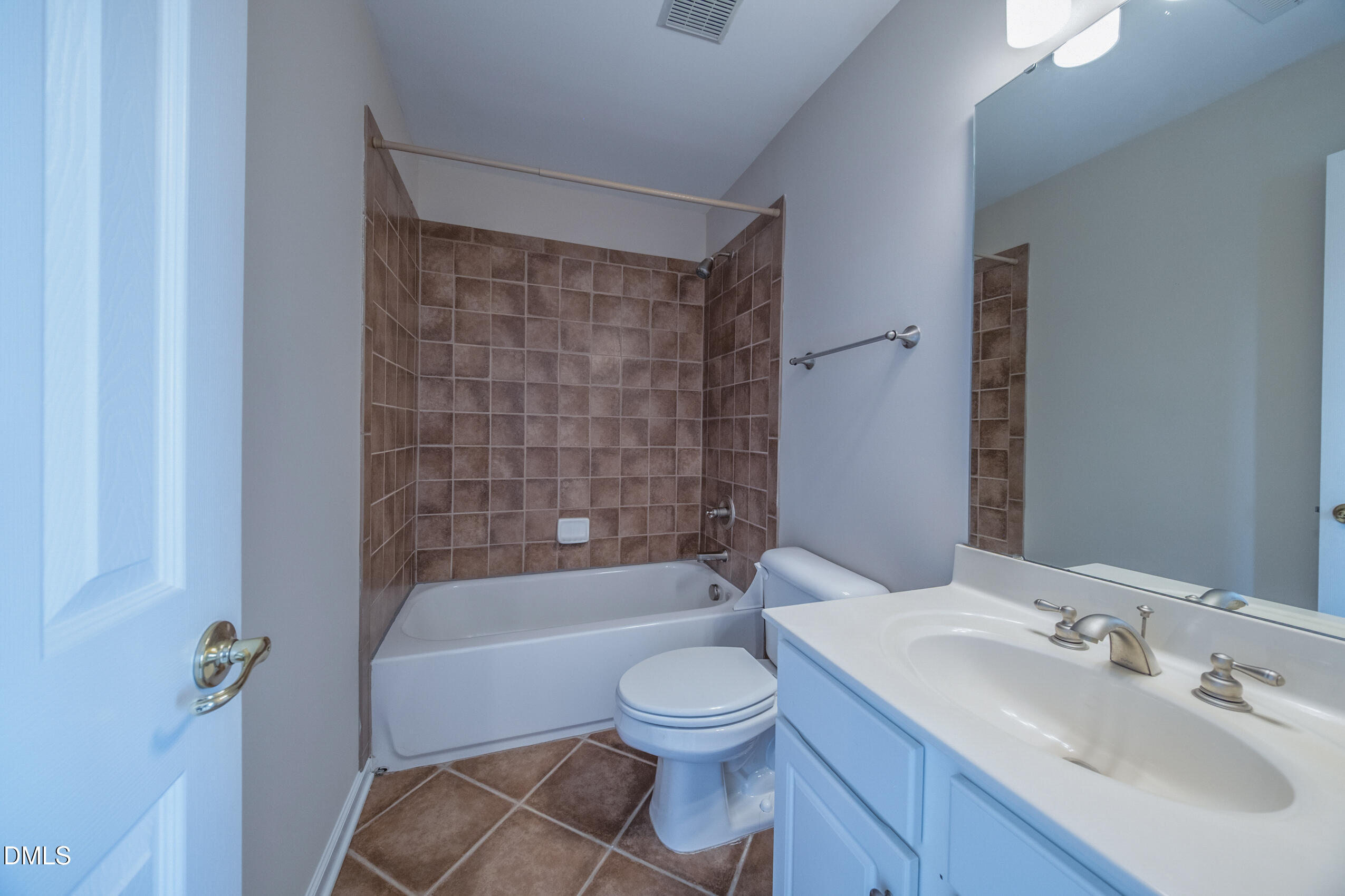 621 Halcyon Meadow Drive Property Photo 40