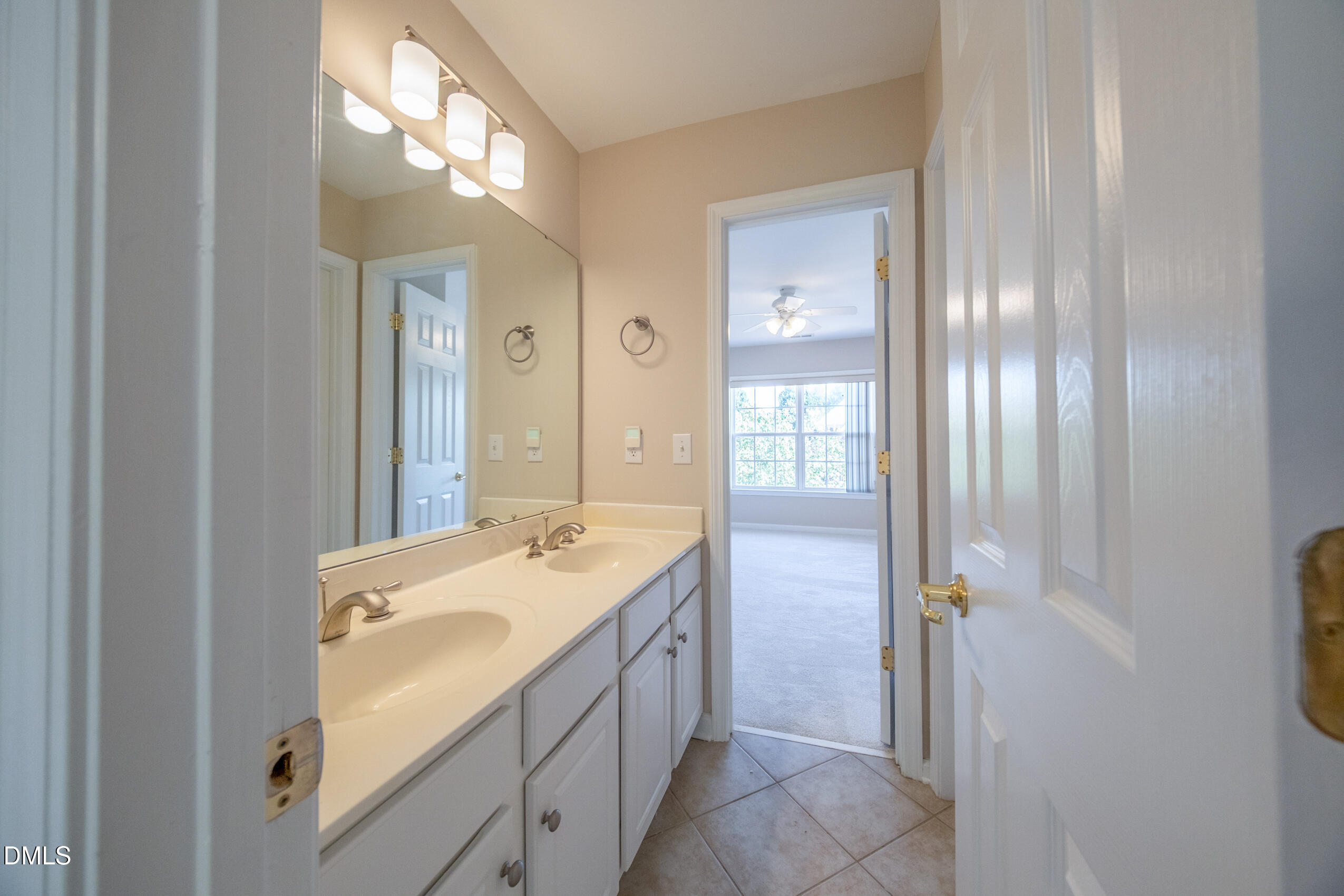 621 Halcyon Meadow Drive Property Photo 43
