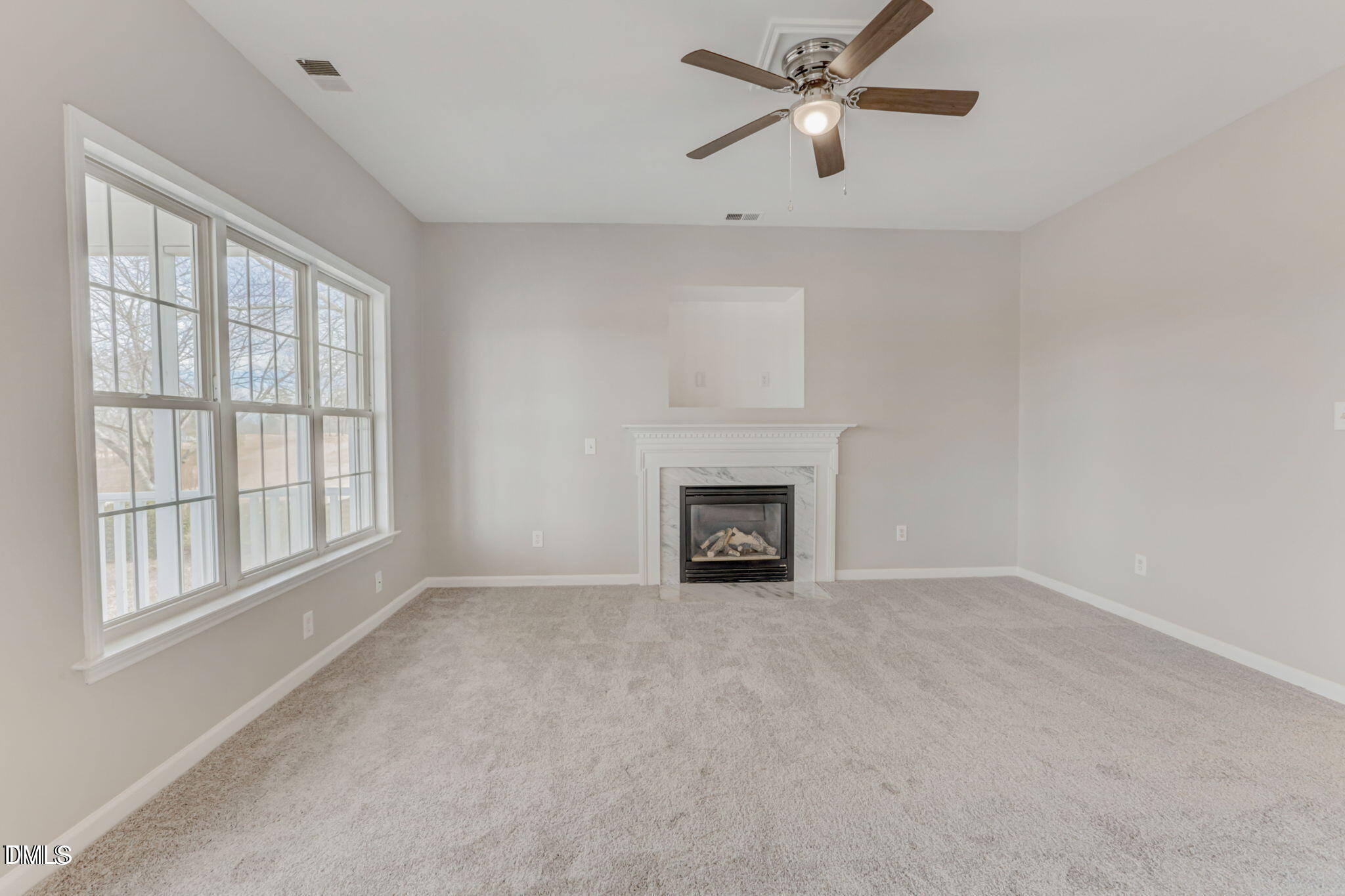 480 Seastone Street Property Photo 13