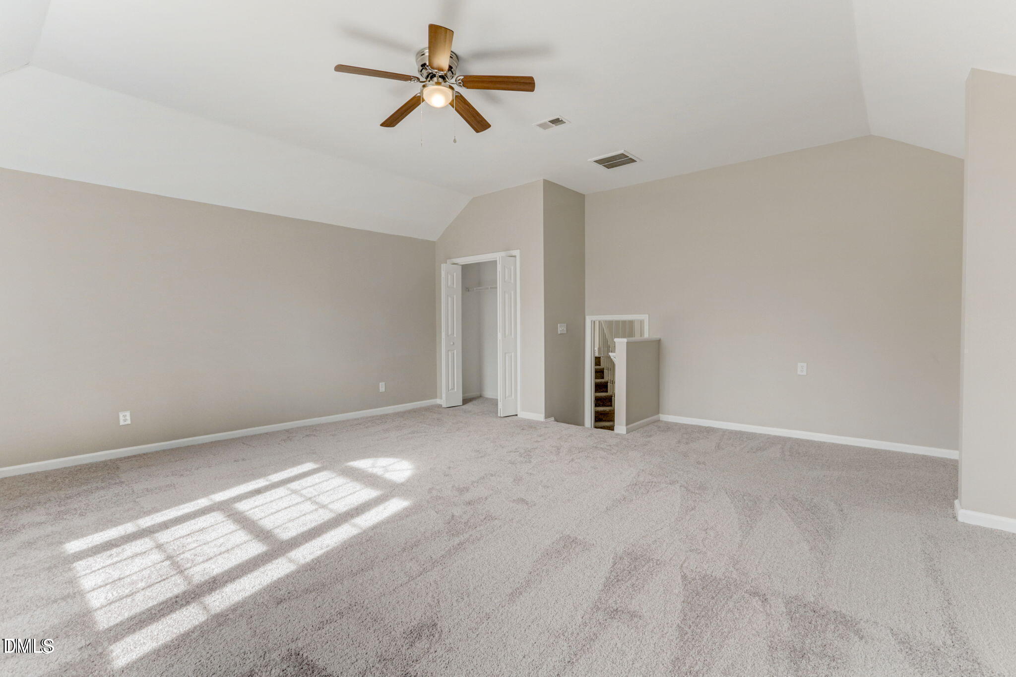480 Seastone Street Property Photo 15
