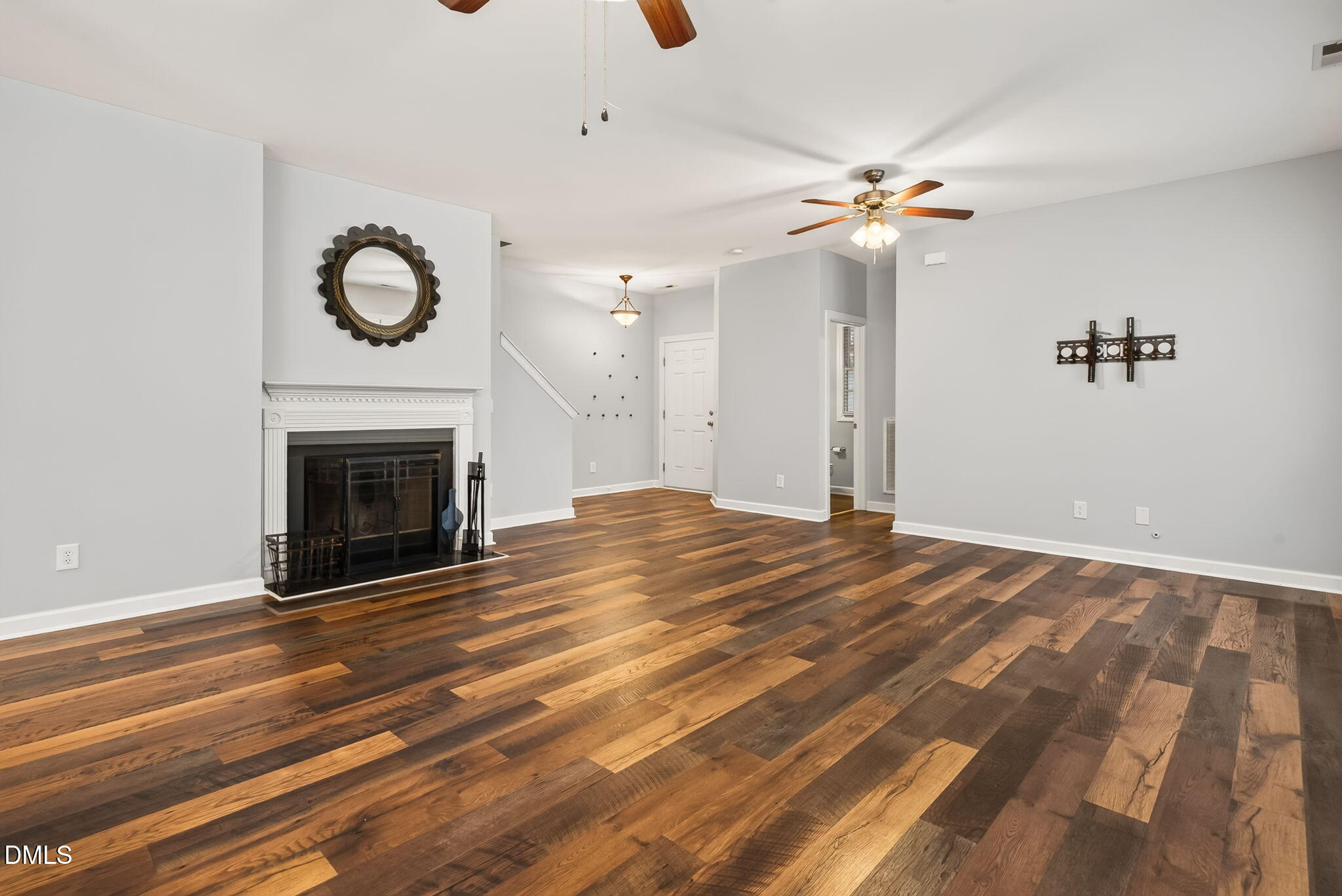 1121 Somers Drive Property Photo 4