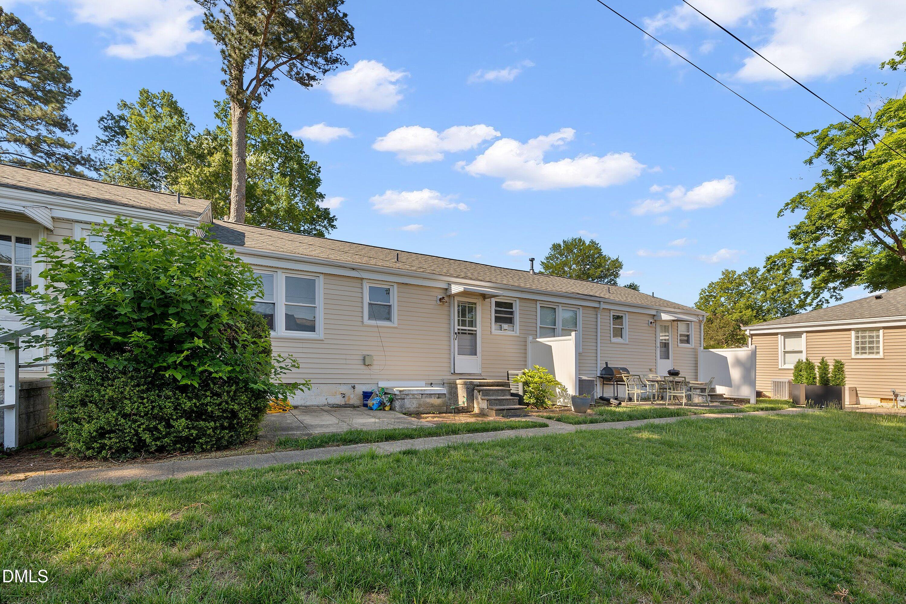 2324 Bernard Street Property Photo 28