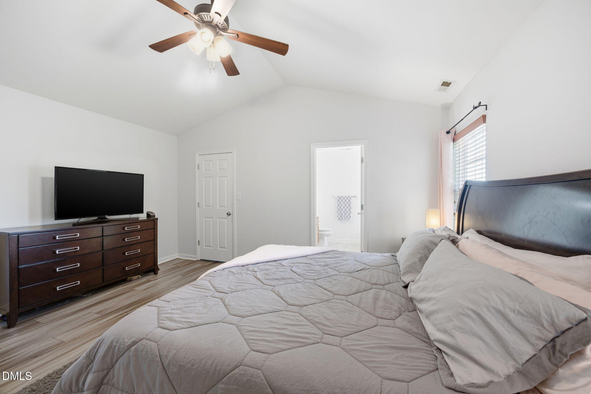 104 Saltybrook Lane Property Photo 14