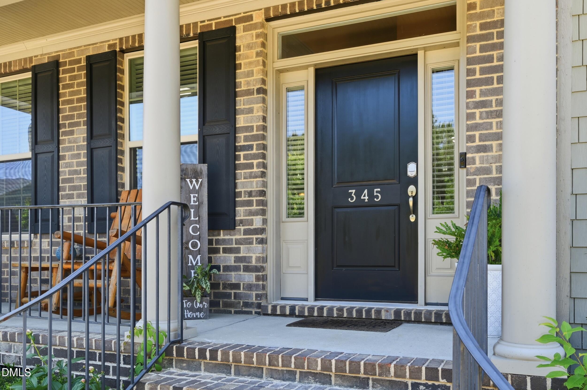 345 Tayside Street Property Photo 4