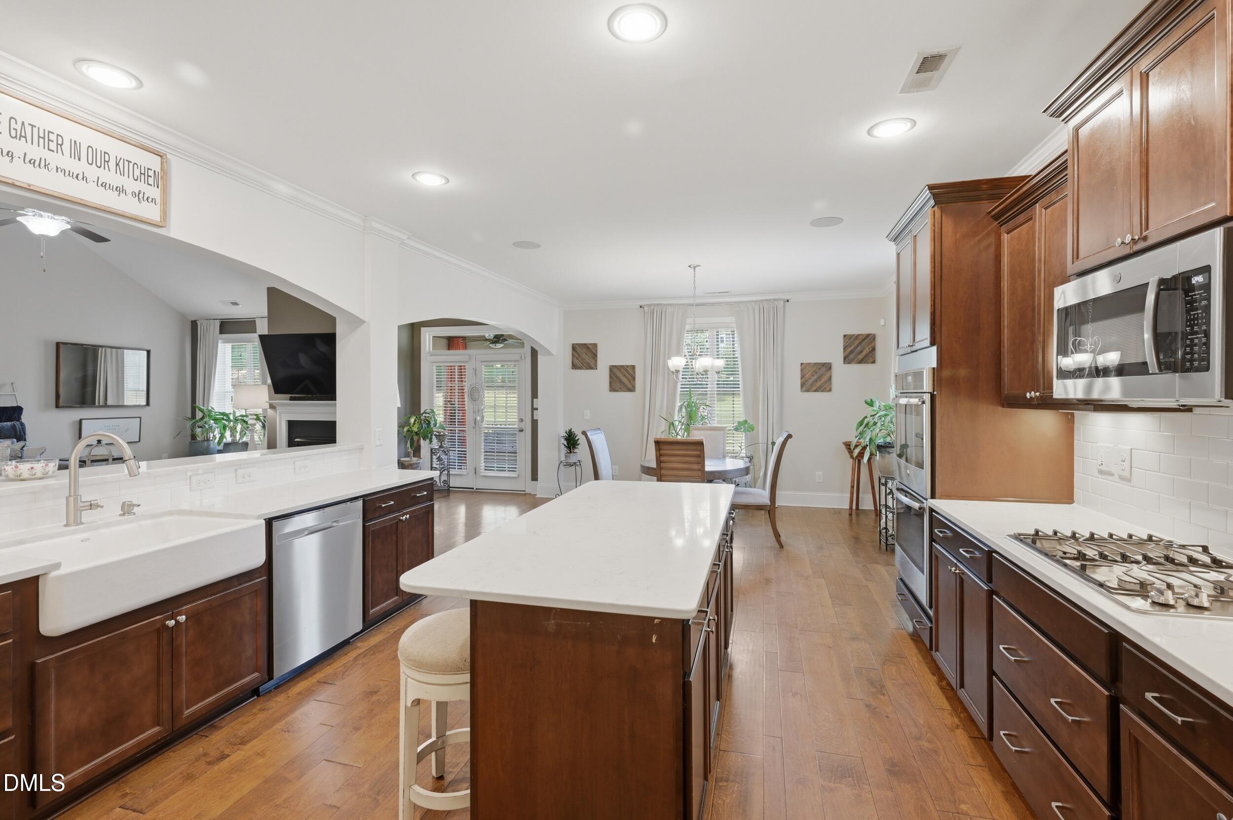 345 Tayside Street Property Photo 20
