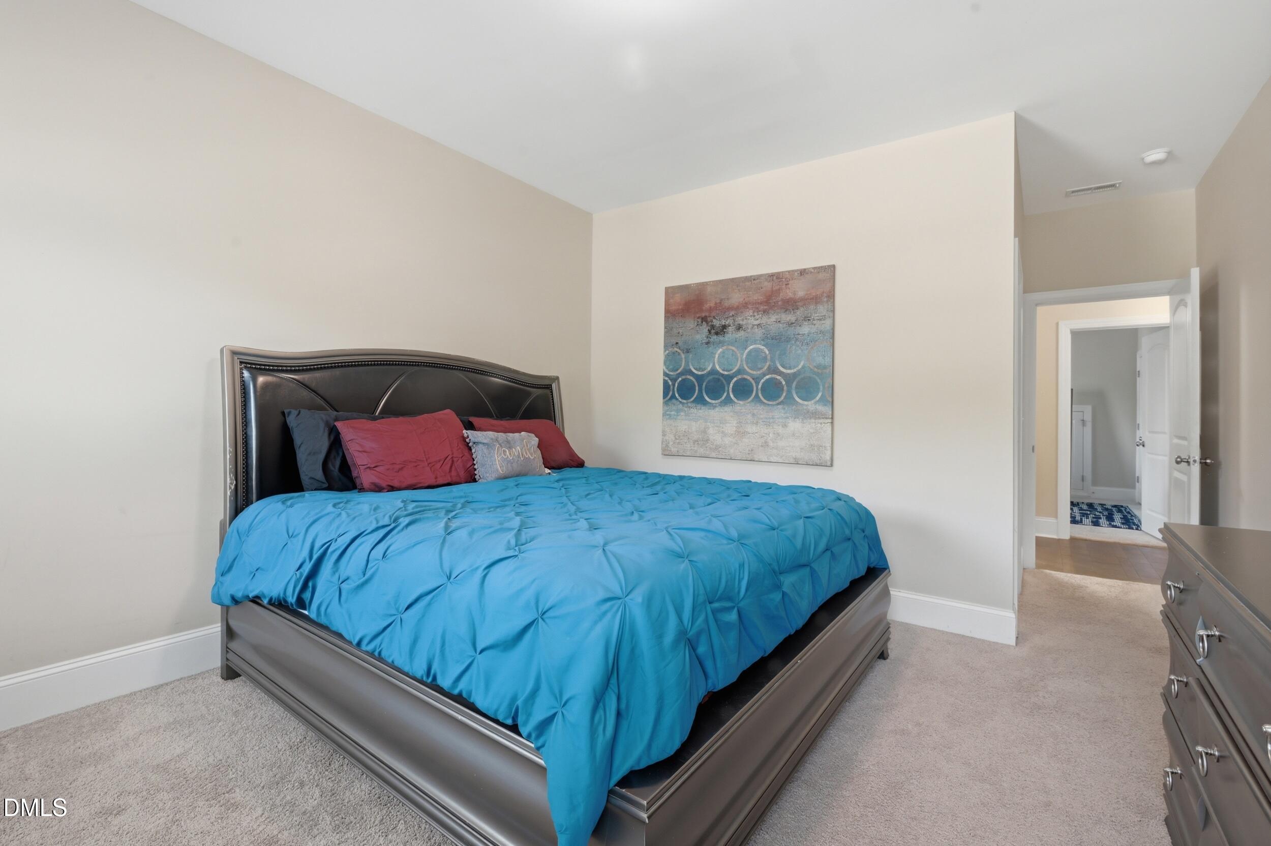 345 Tayside Street Property Photo 38