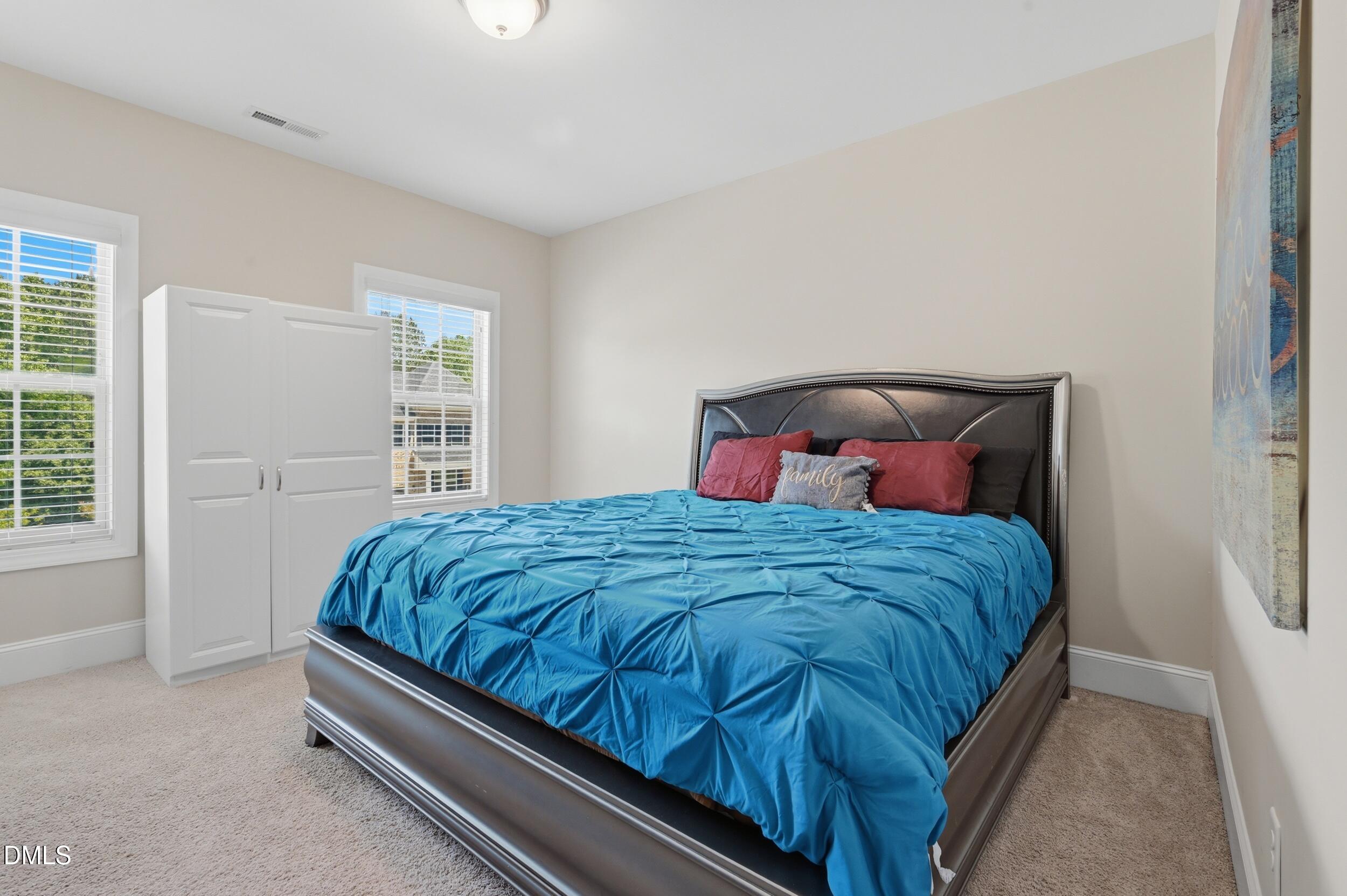 345 Tayside Street Property Photo 39