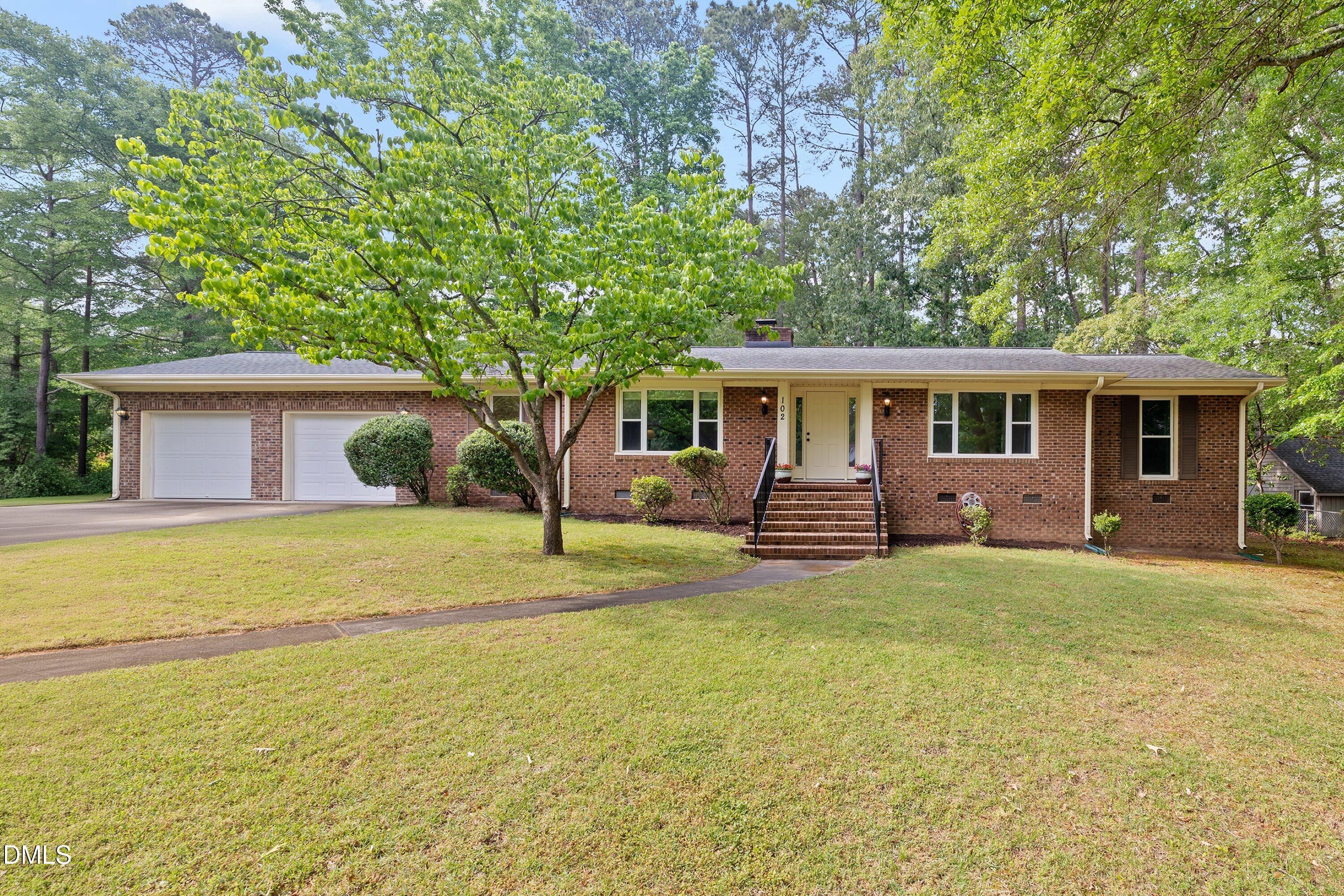 102 Olmstead Court Property Photo 3