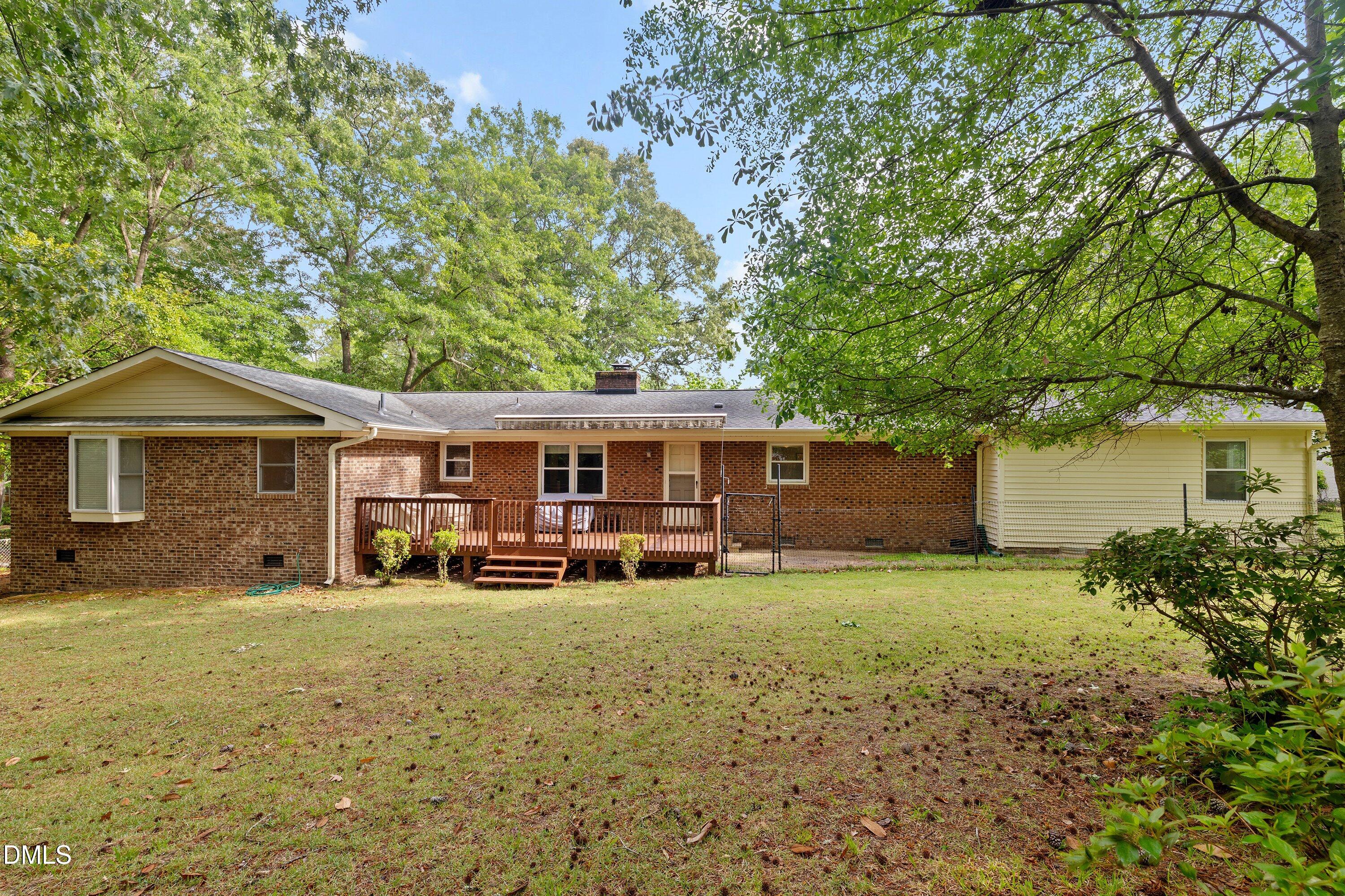 102 Olmstead Court Property Photo 5