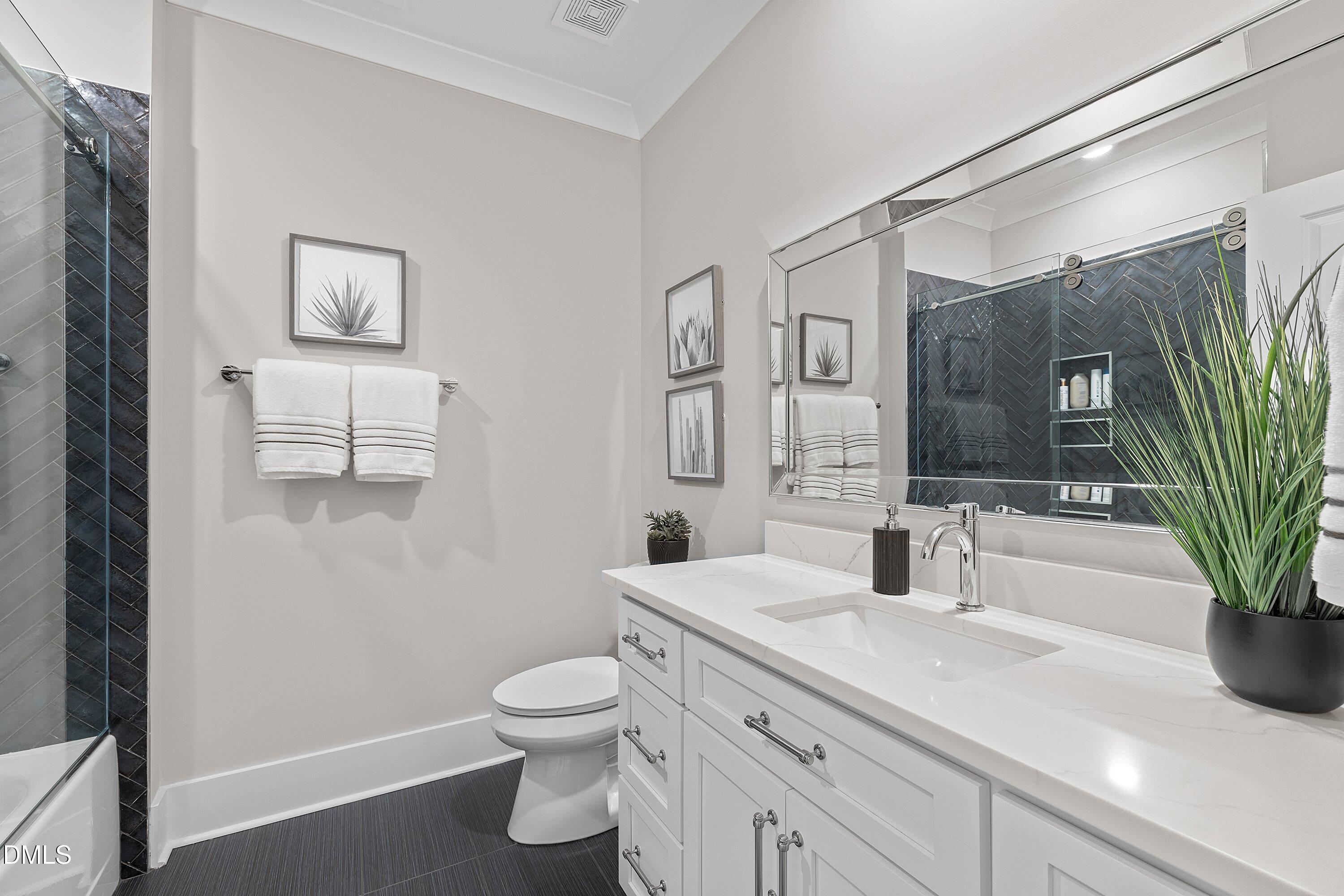 113 Sire Court Property Photo 36
