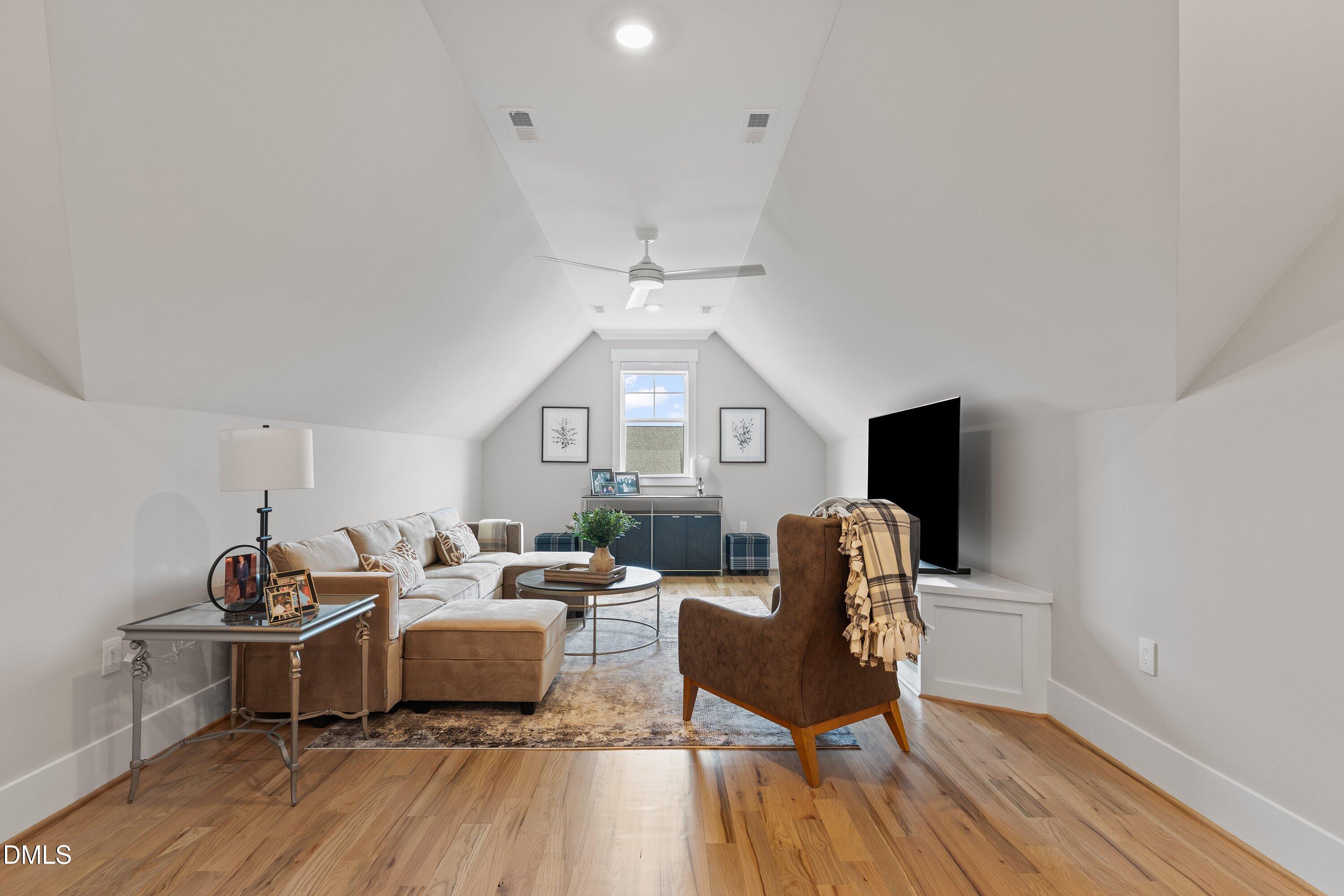 113 Sire Court Property Photo 37