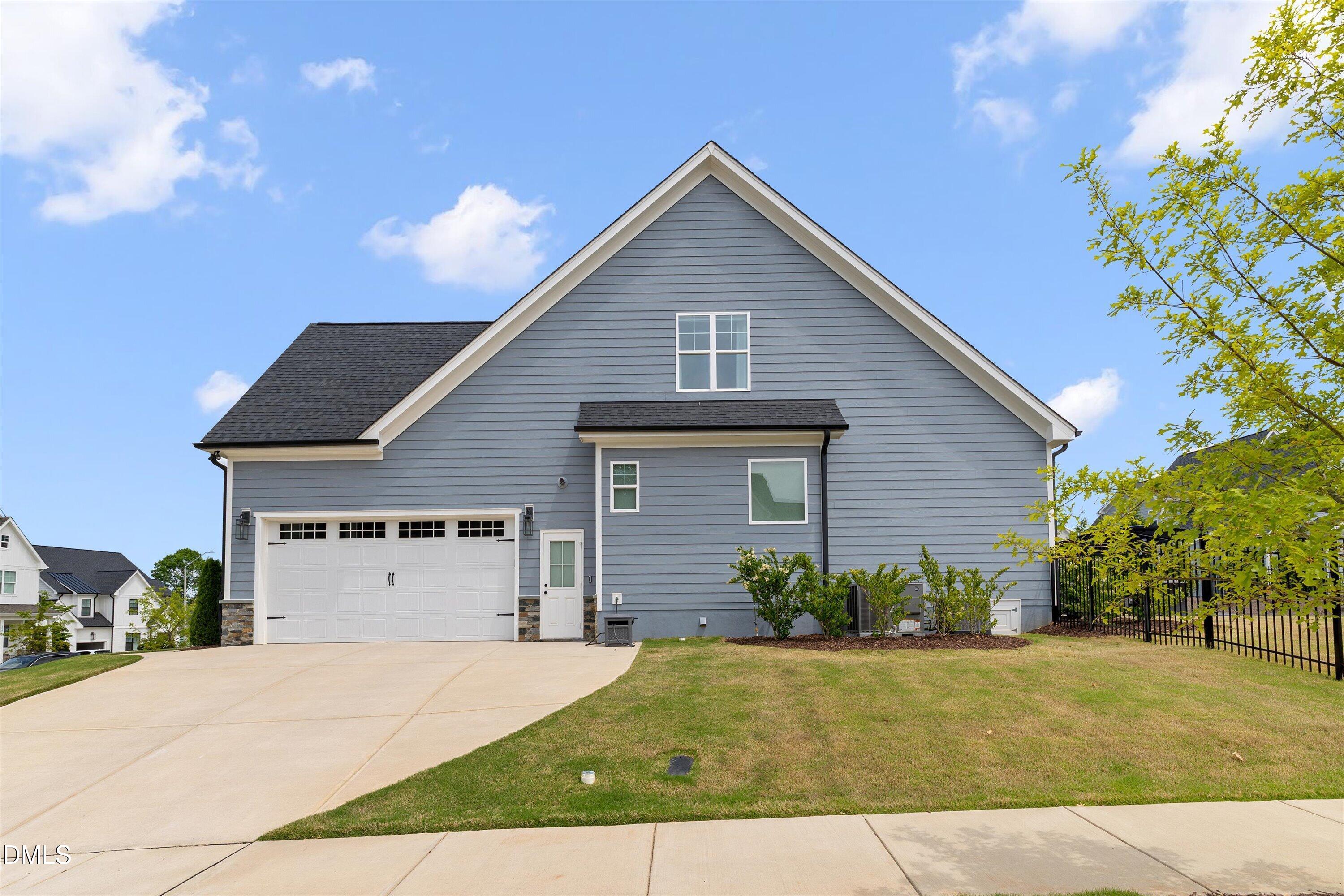 113 Sire Court Property Photo 45