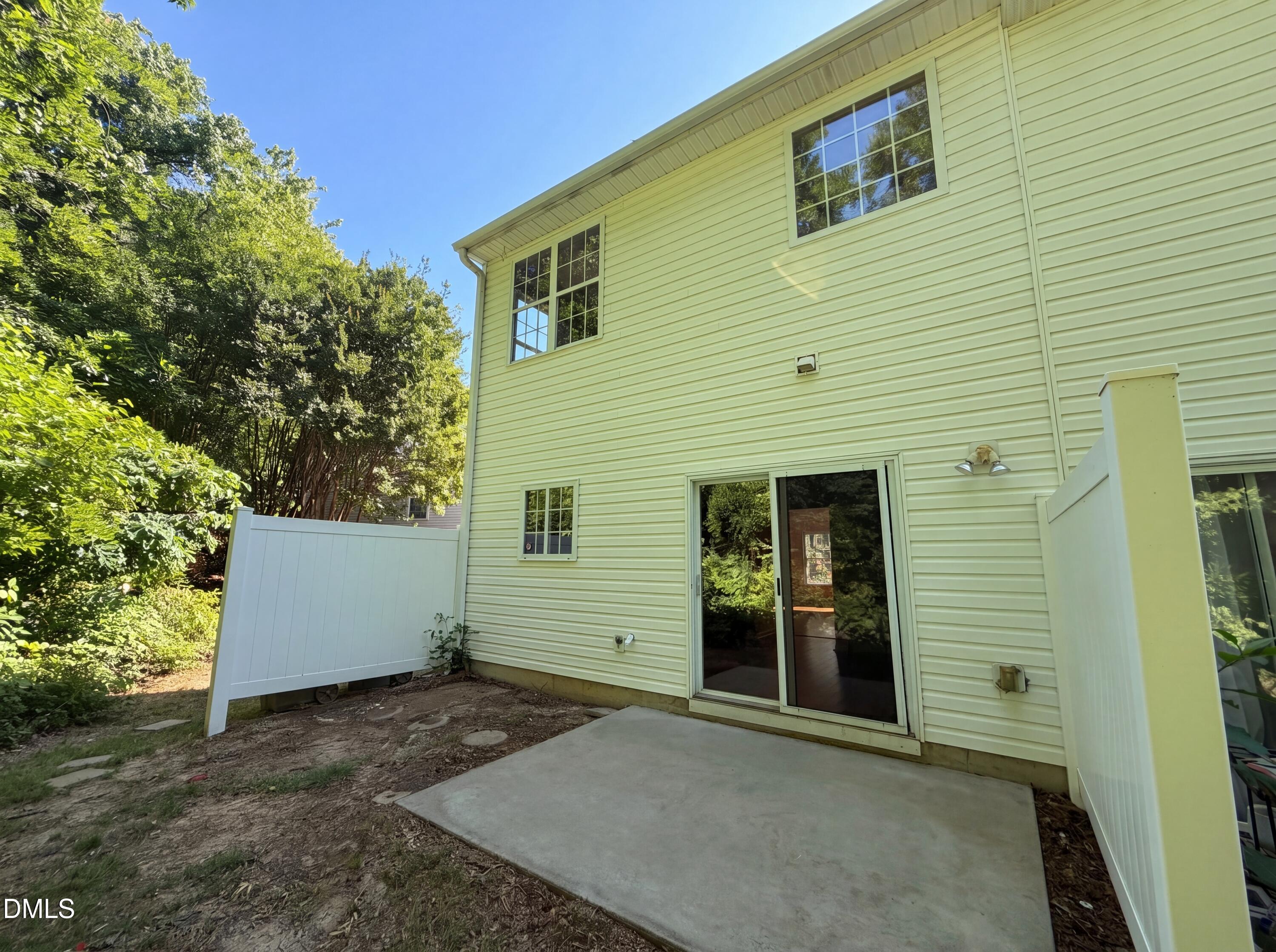 43 Edgebrook Circle Property Photo 5