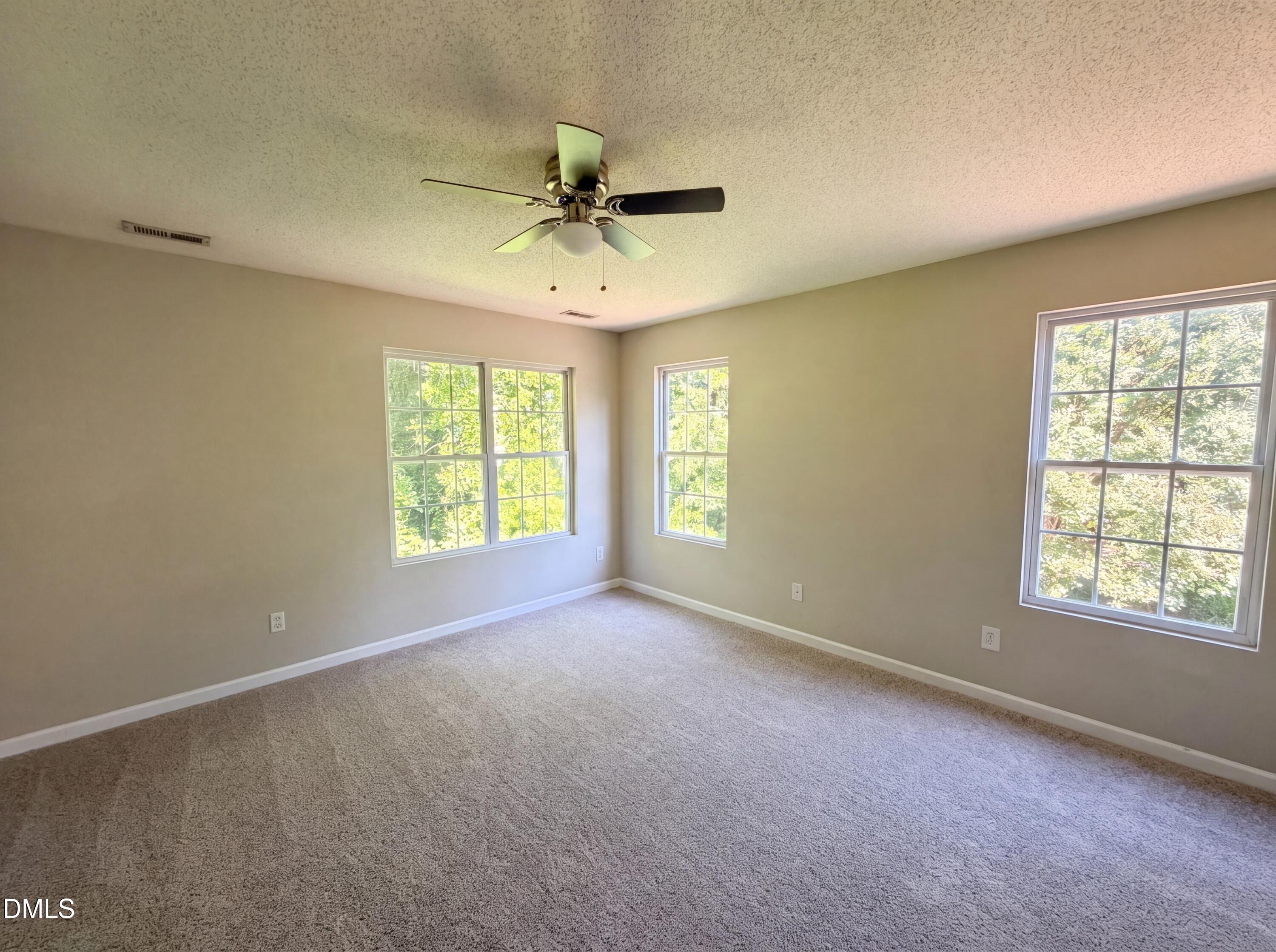 43 Edgebrook Circle Property Photo 9